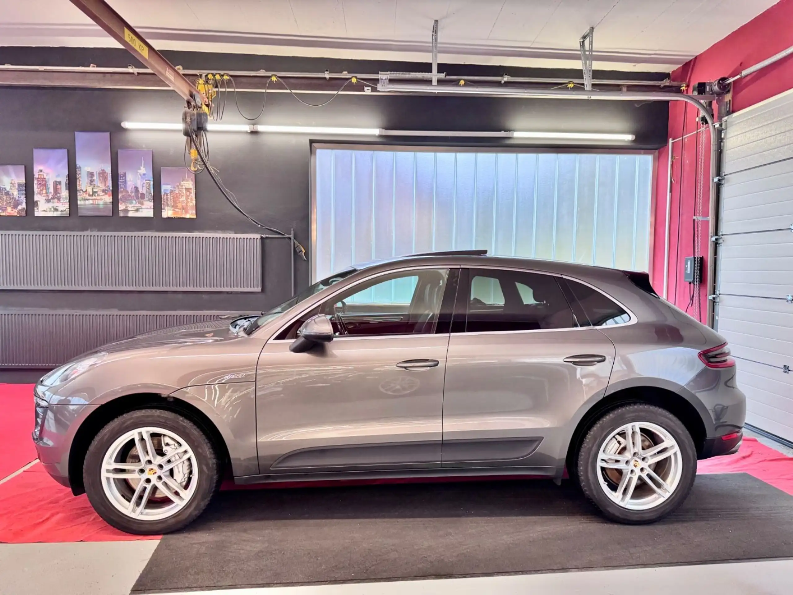 Porsche - Macan