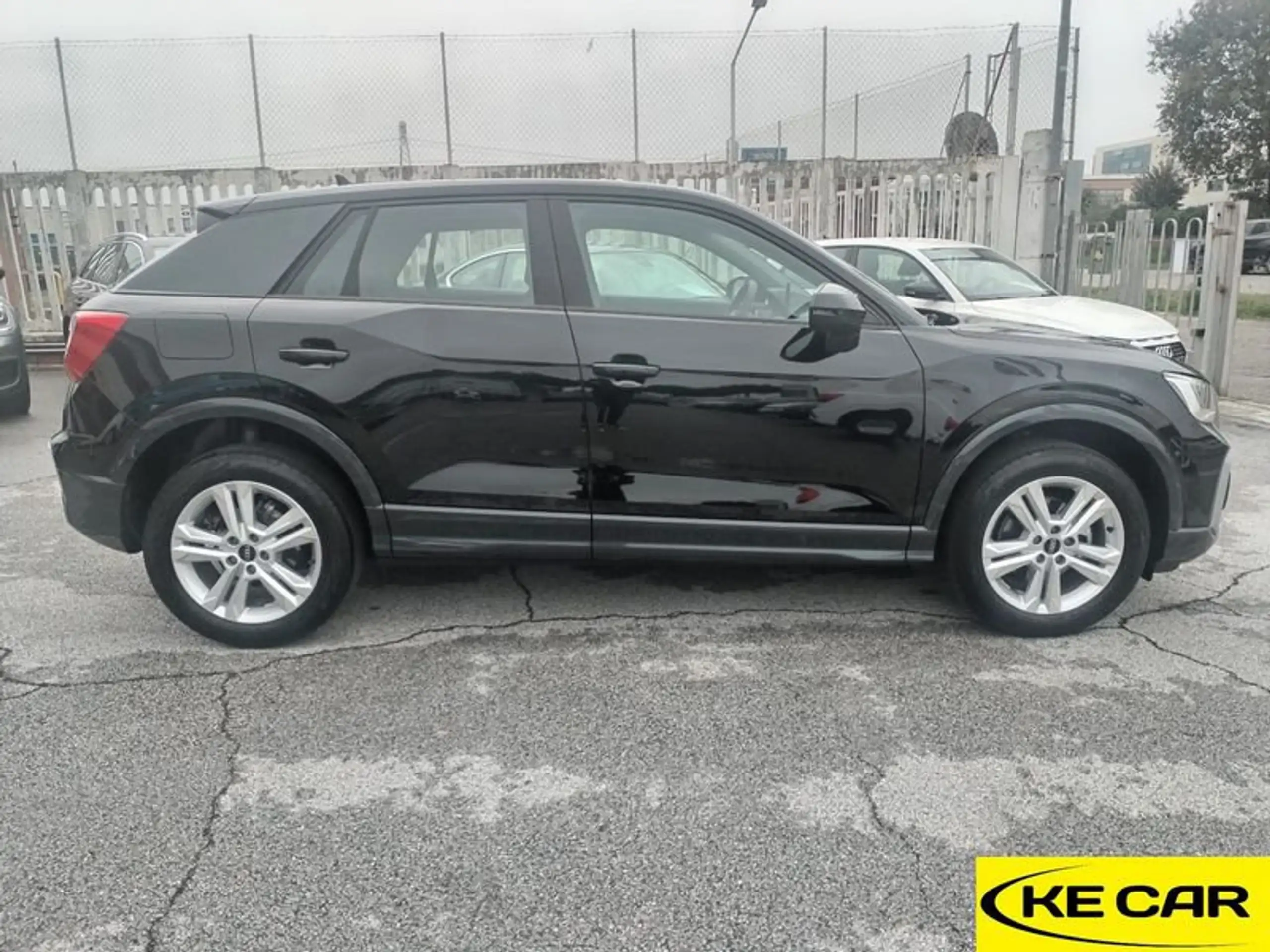 Audi - Q2