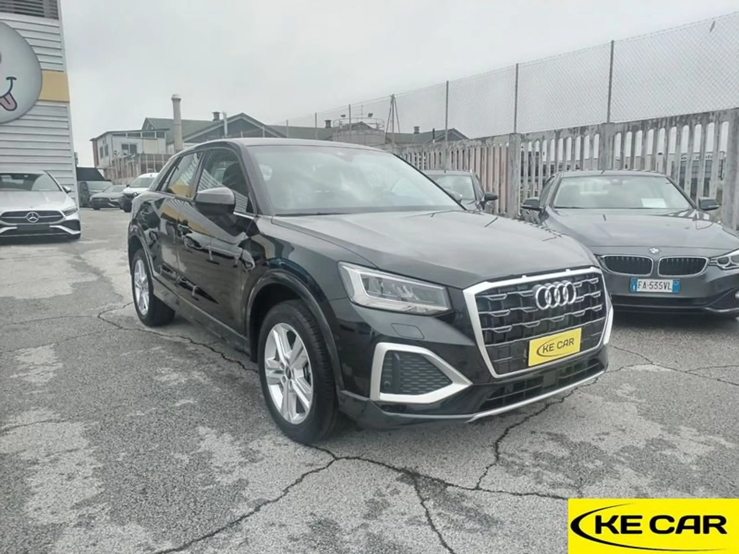 Audi - Q2