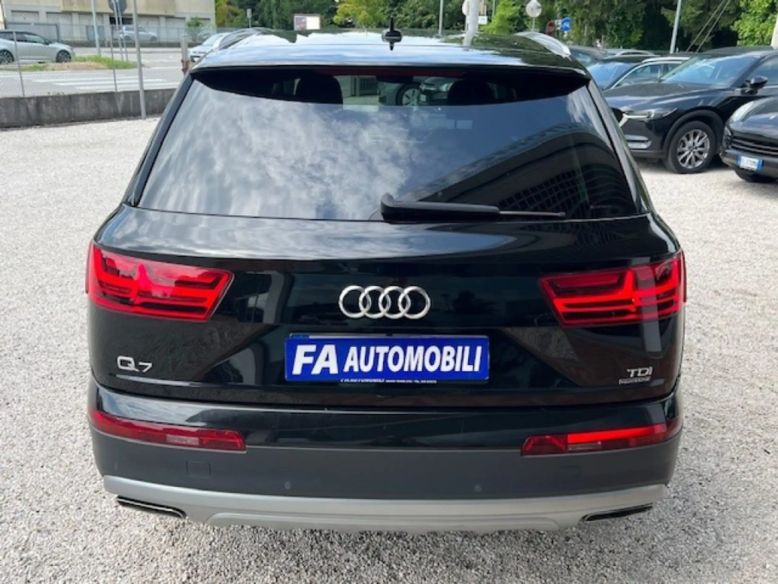 Audi - Q7