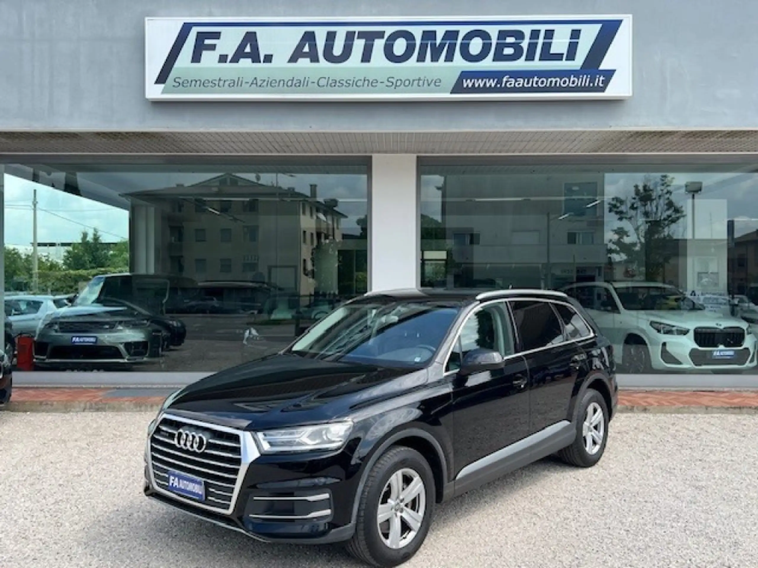 Audi - Q7