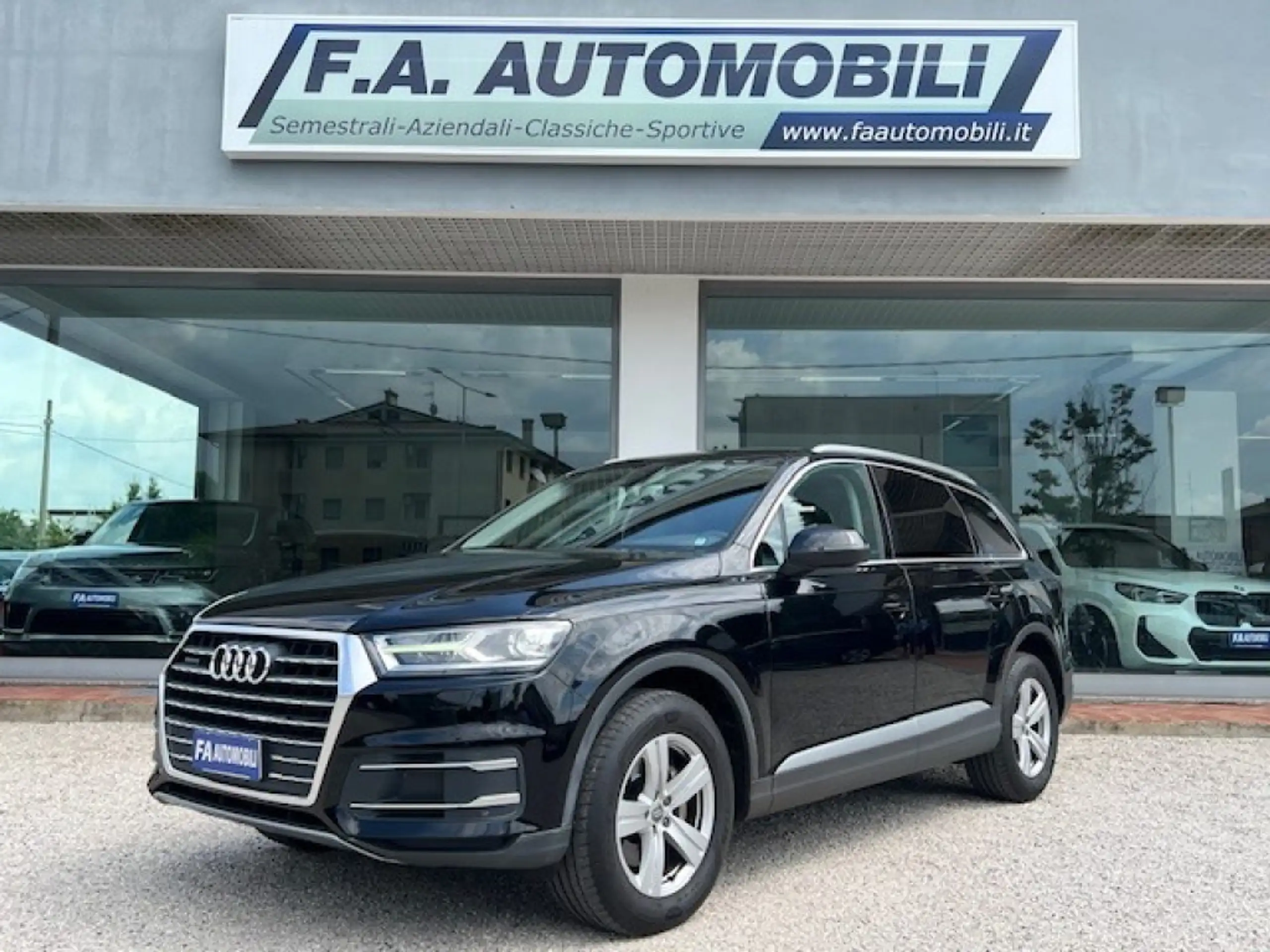 Audi - Q7