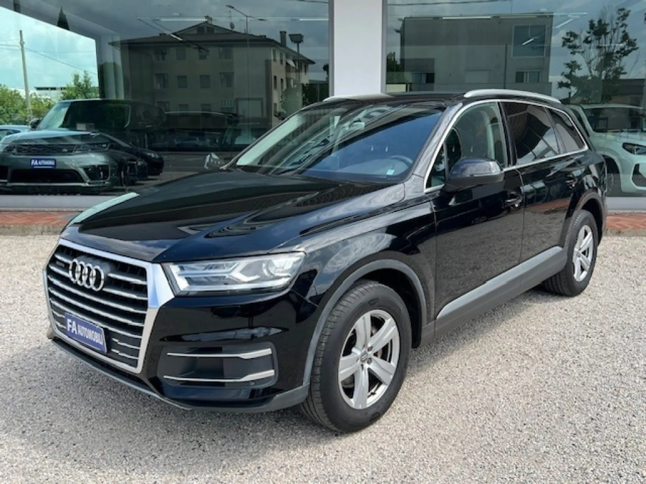 Audi - Q7