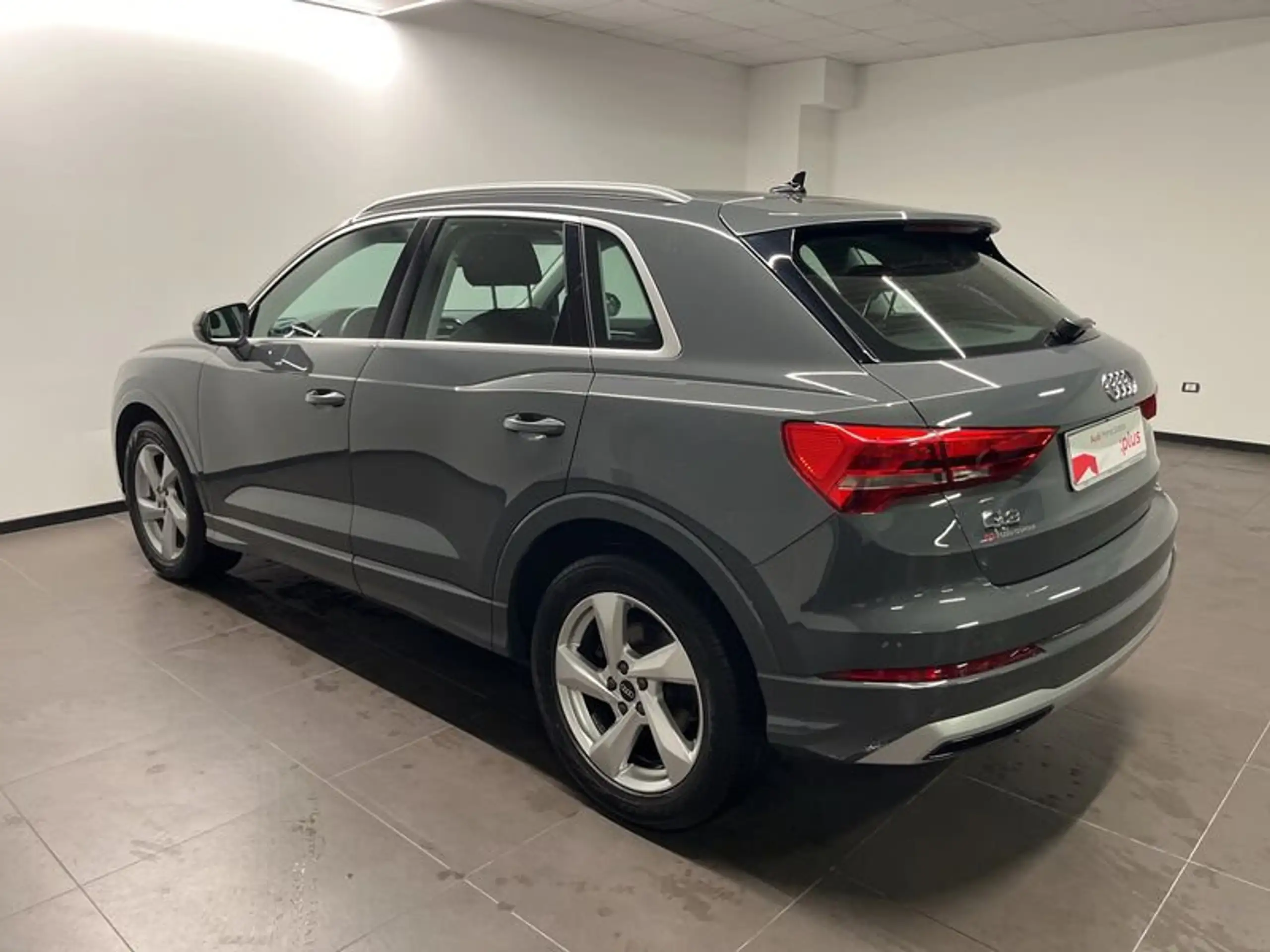 Audi - Q3