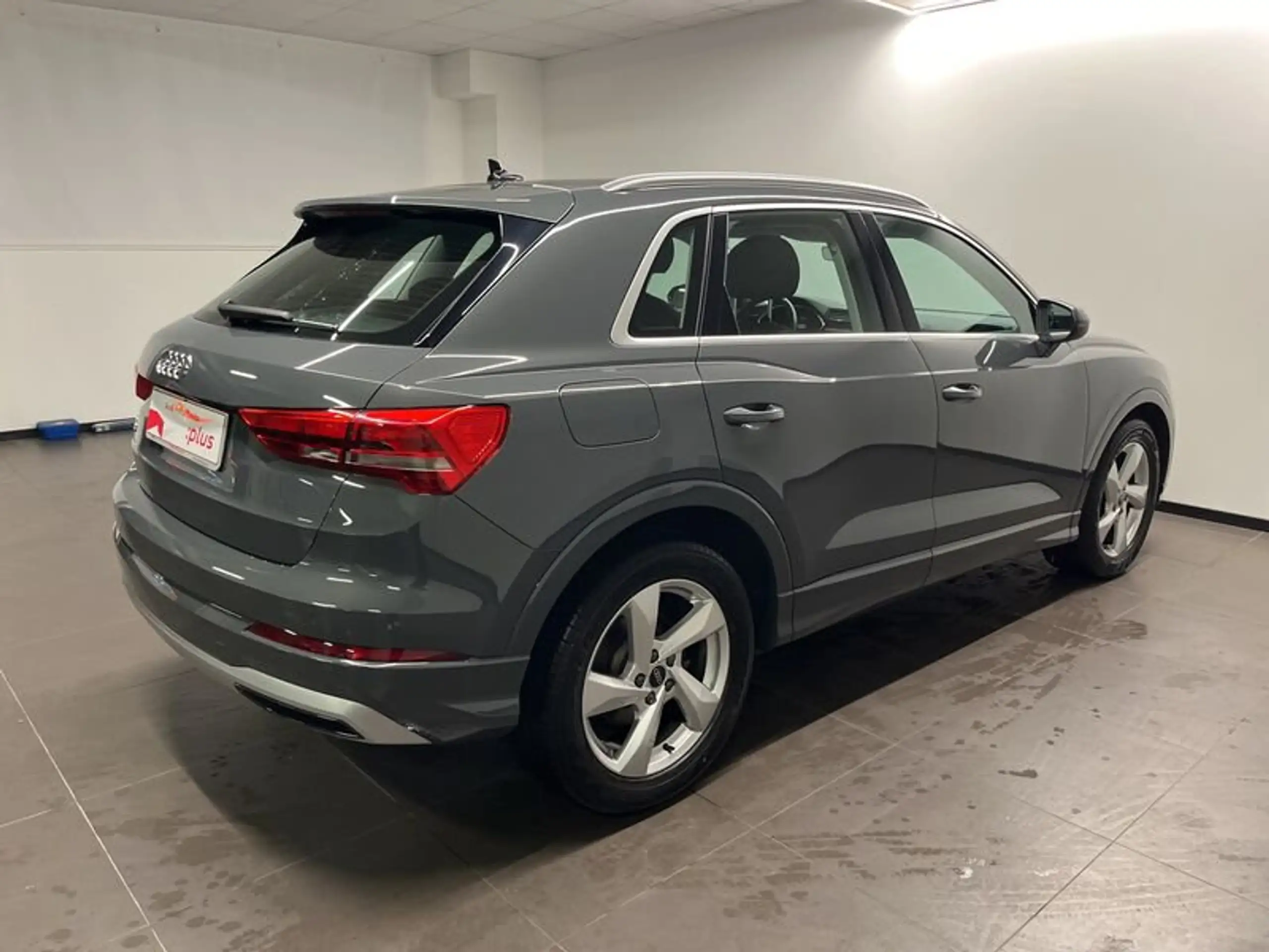 Audi - Q3