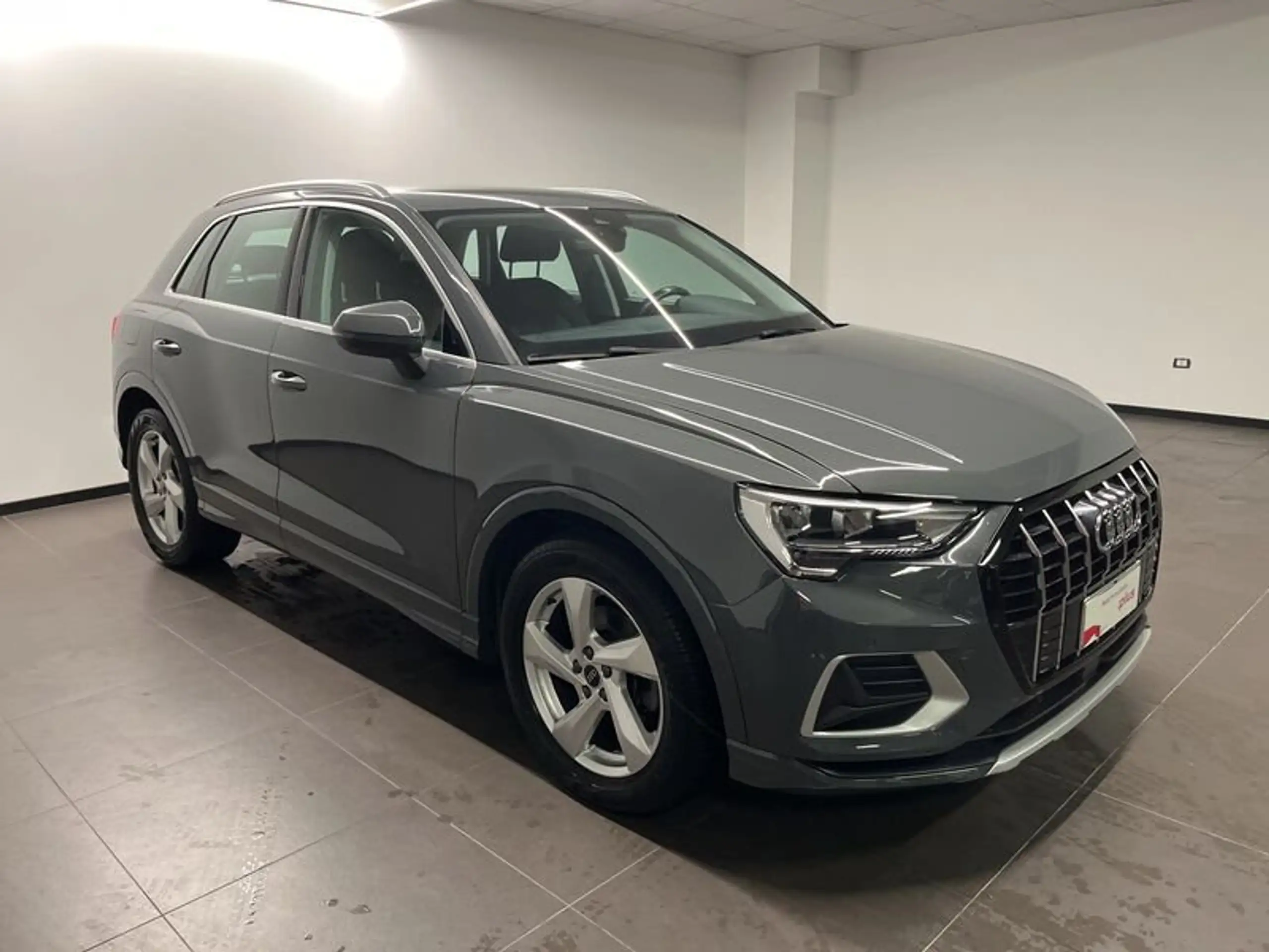 Audi - Q3