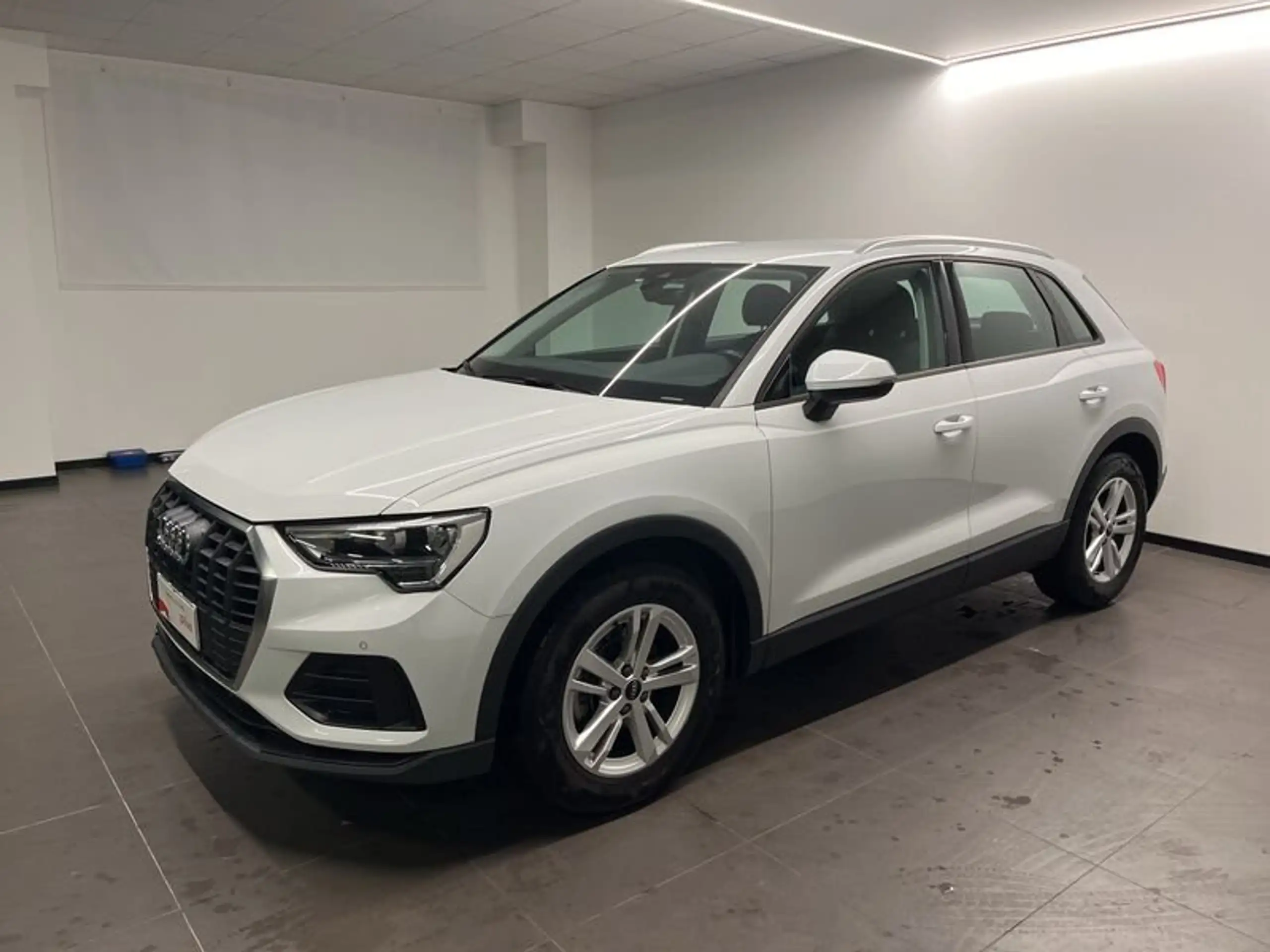 Audi - Q3