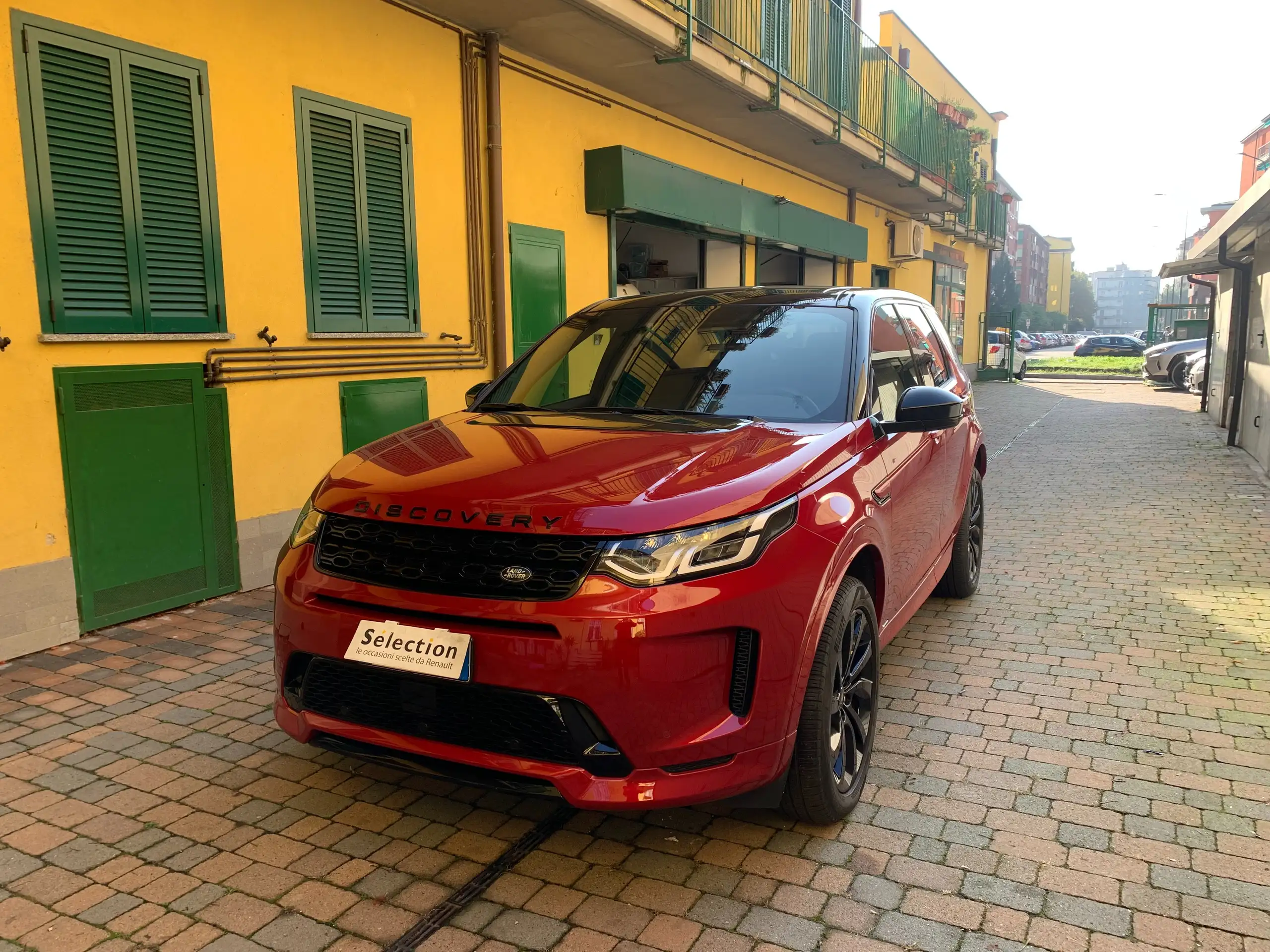 Land Rover - Discovery Sport