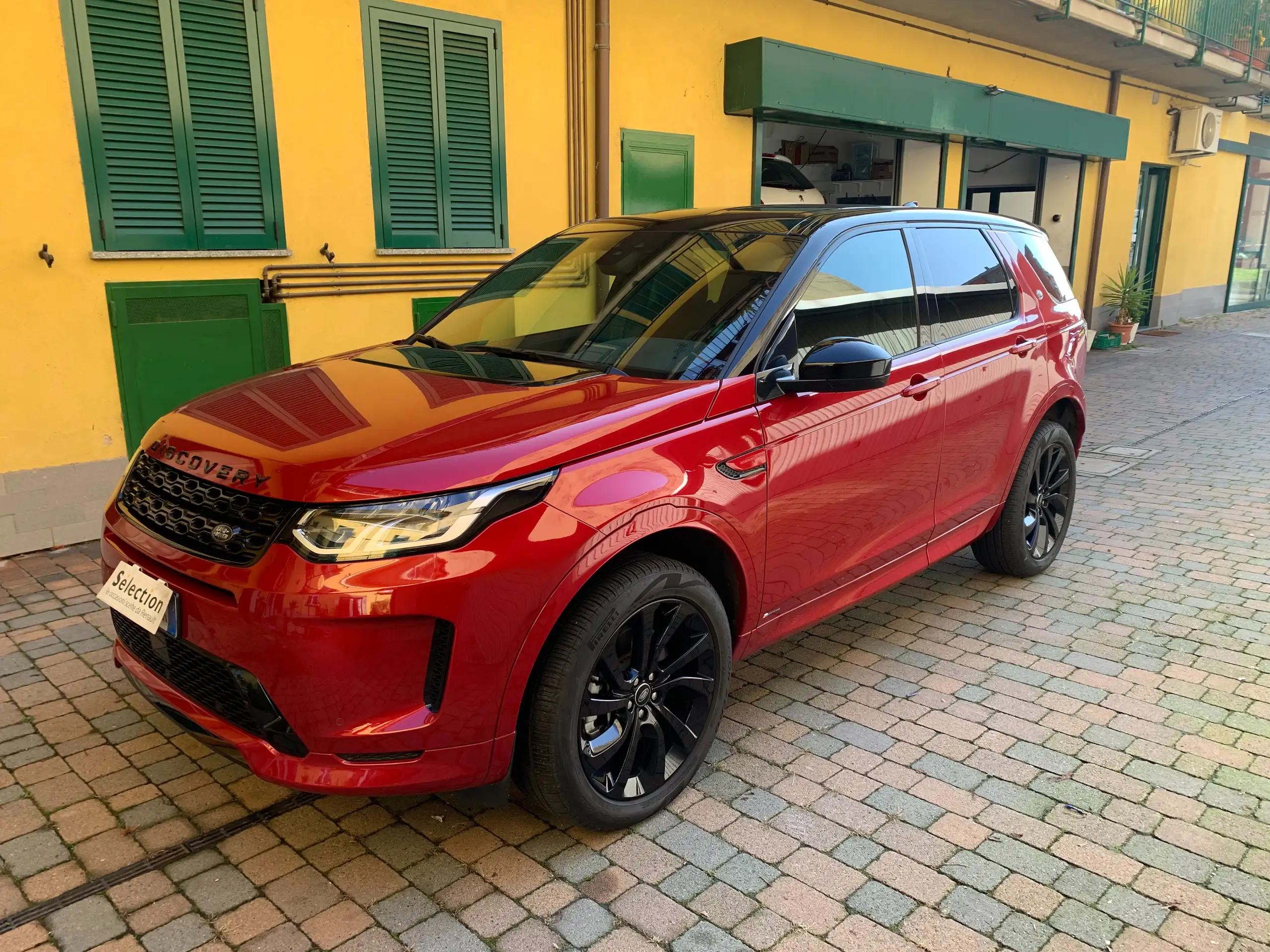 Land Rover - Discovery Sport