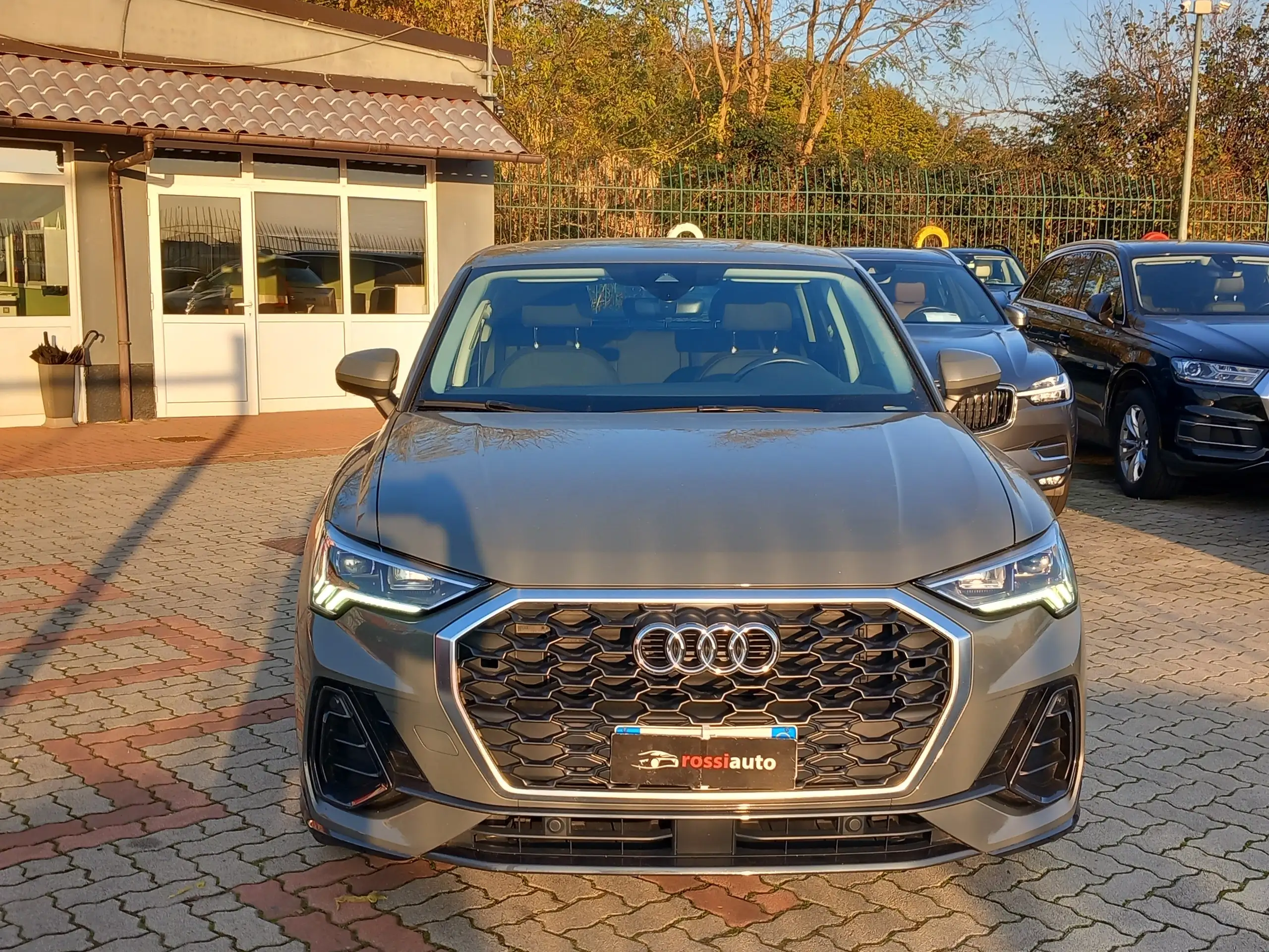 Audi - Q3