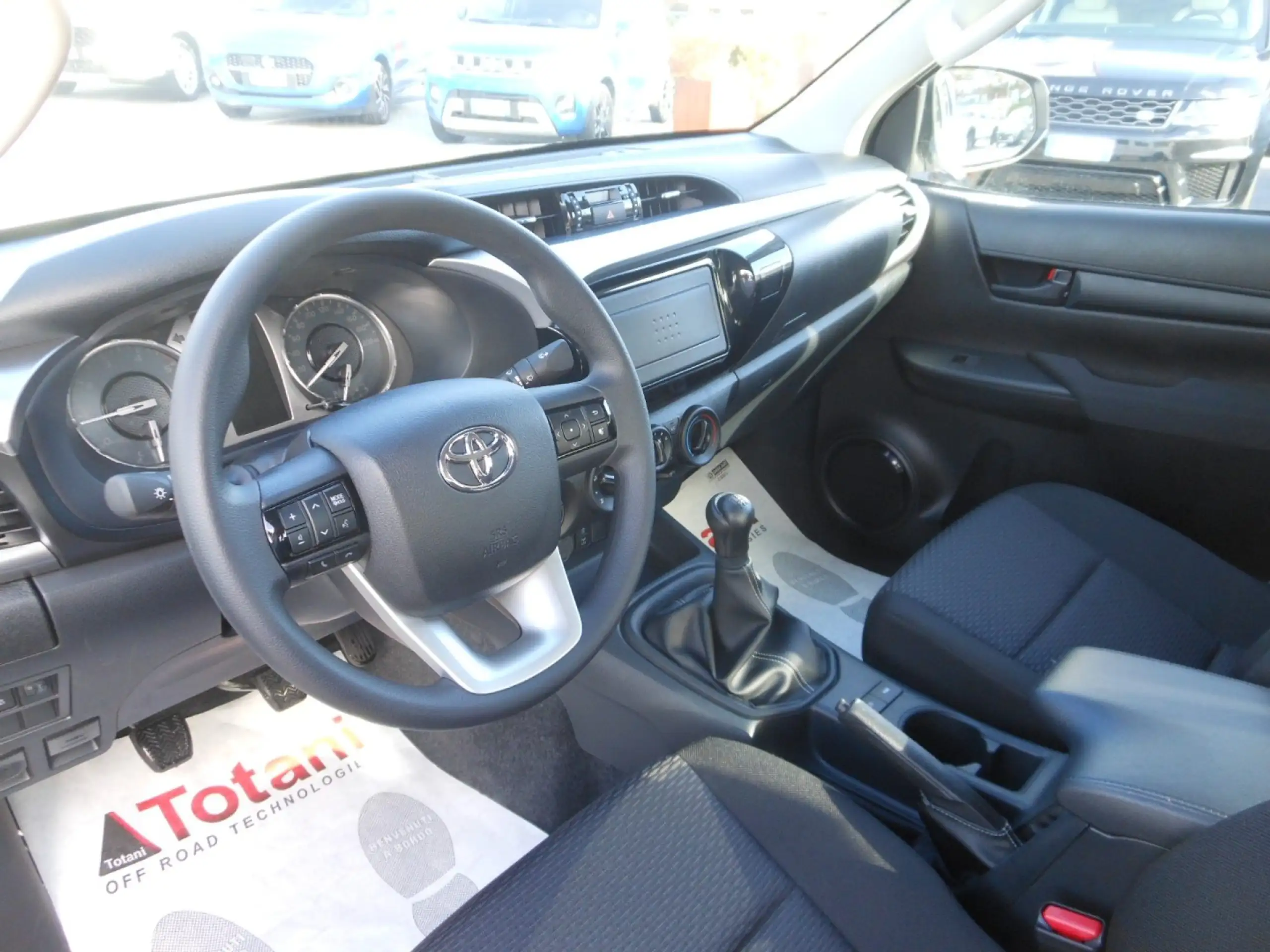 Toyota - Hilux