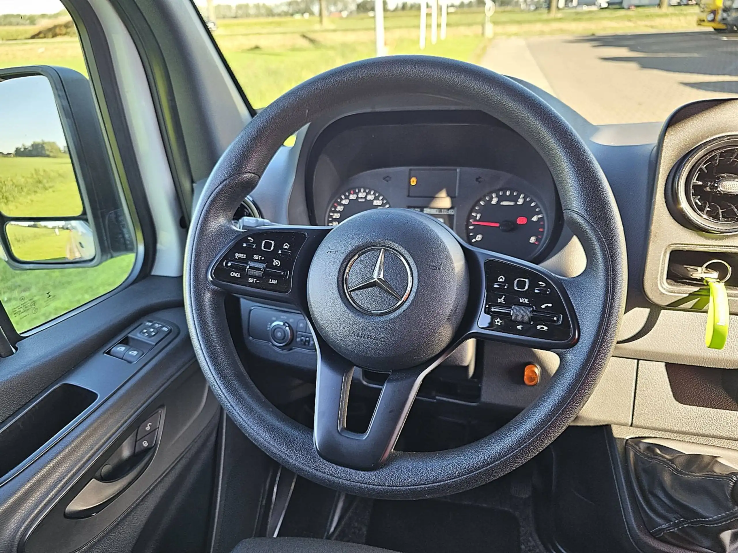 Mercedes-Benz - Sprinter