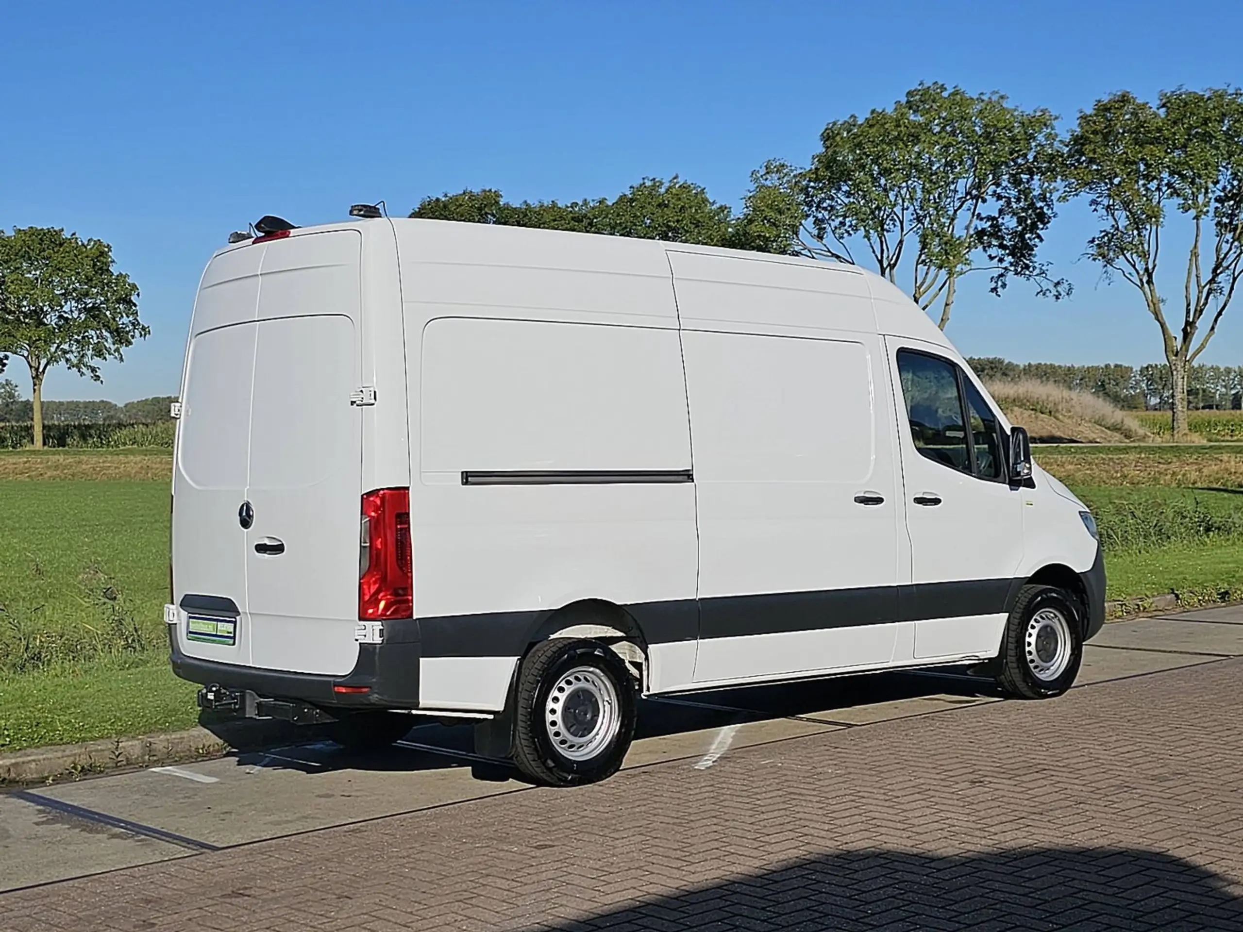 Mercedes-Benz - Sprinter