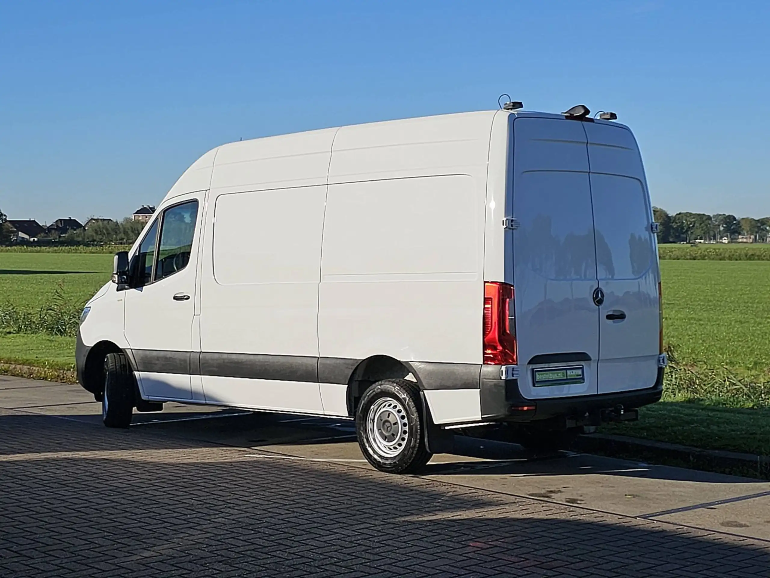 Mercedes-Benz - Sprinter