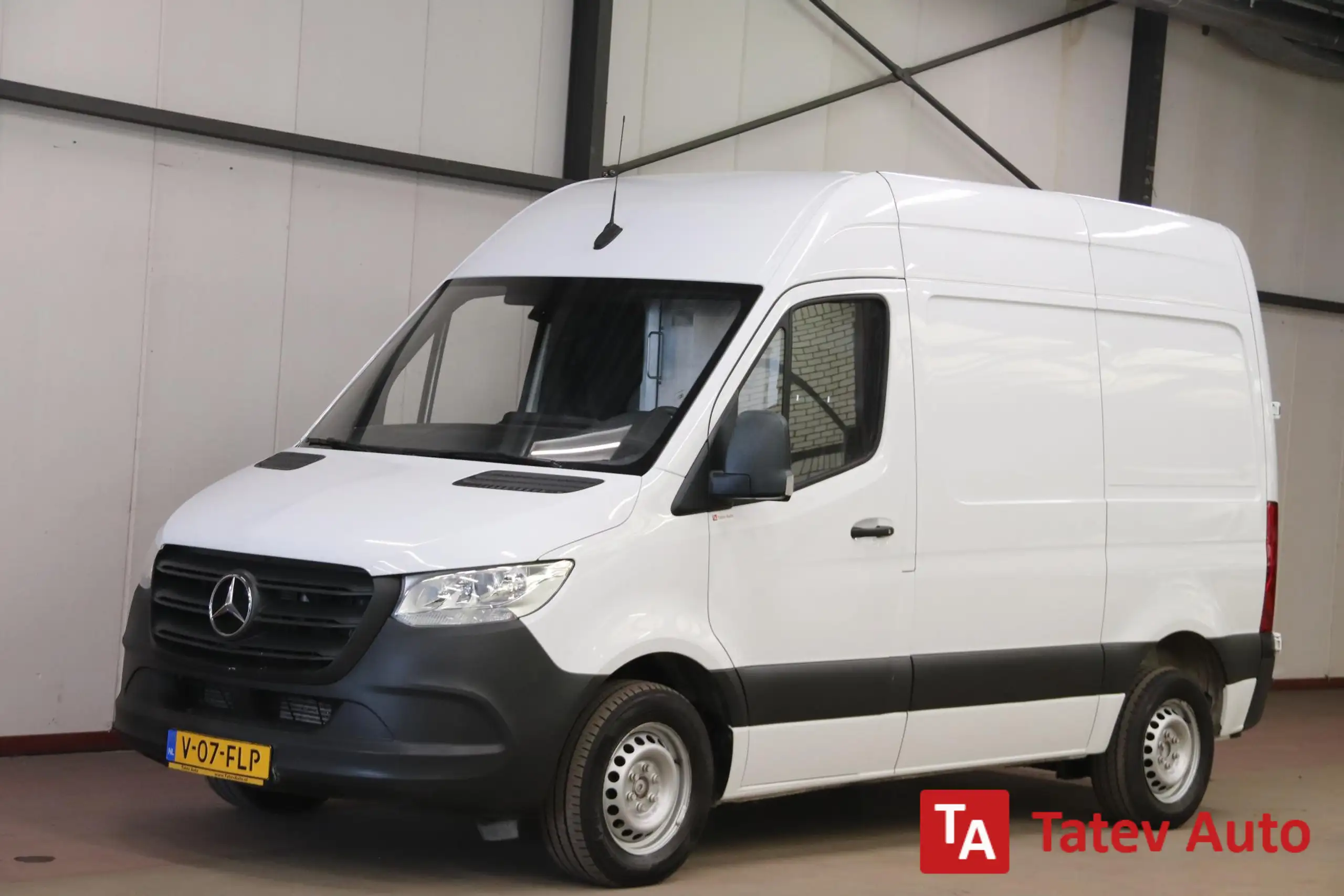 Mercedes-Benz - Sprinter