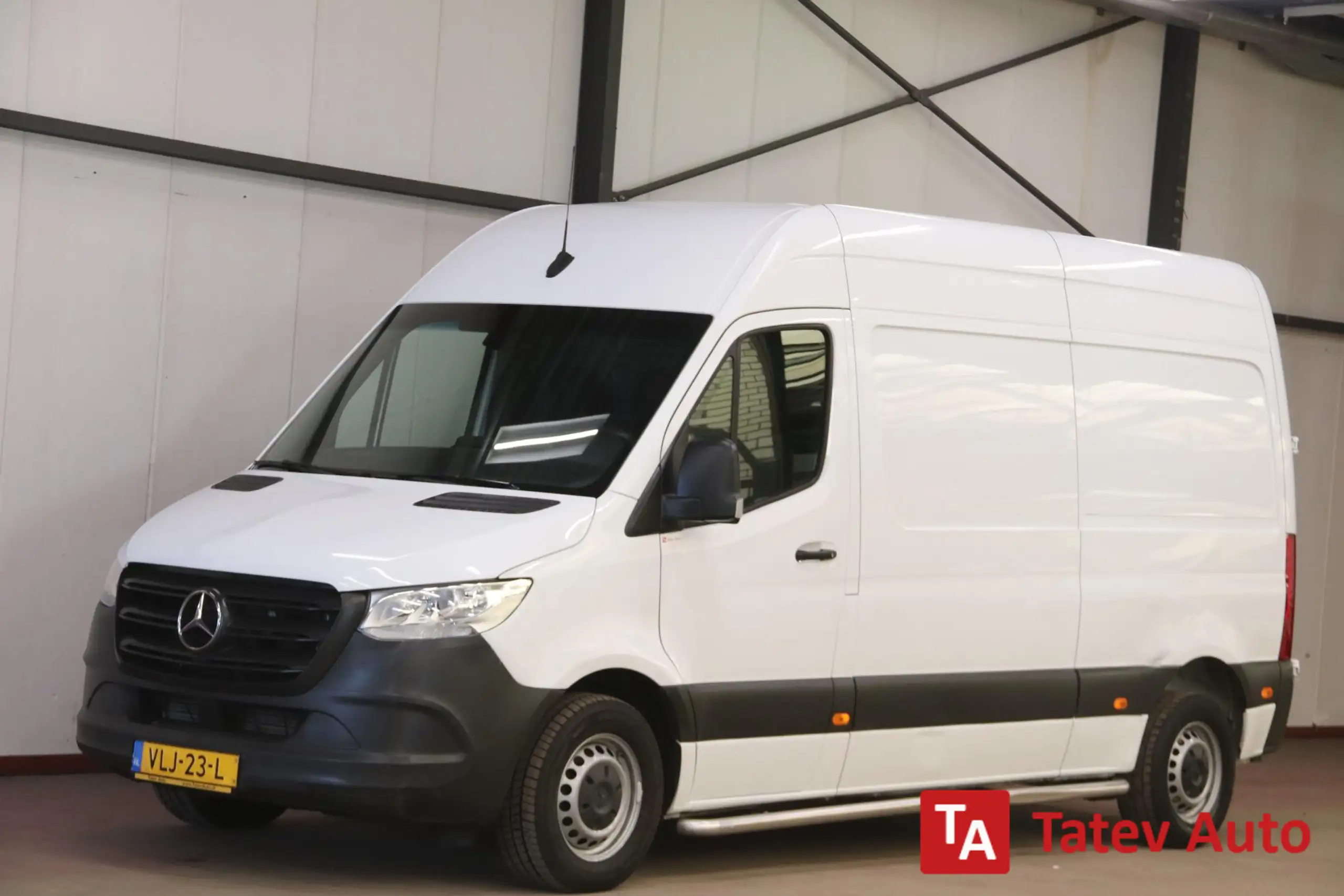 Mercedes-Benz - Sprinter