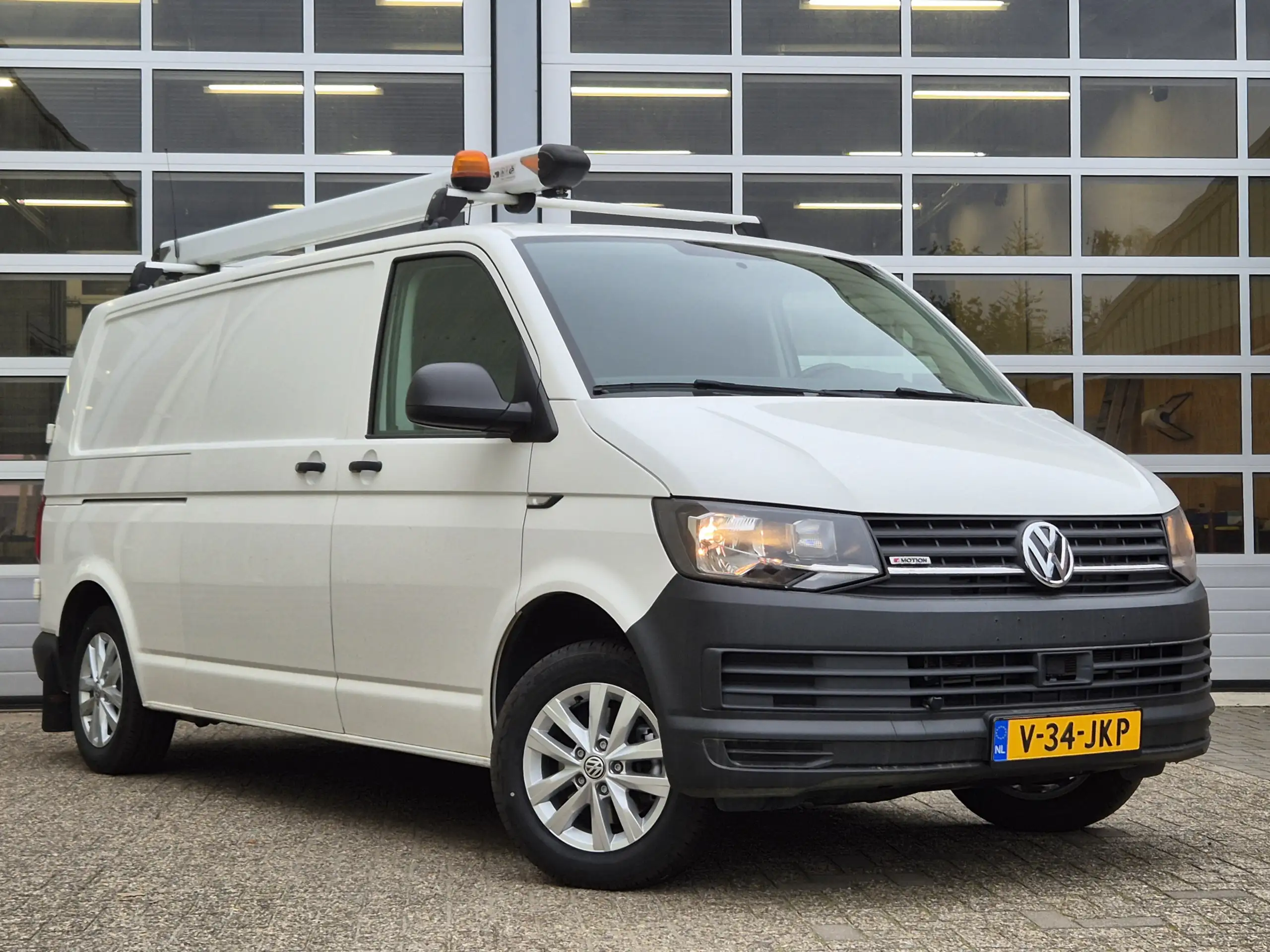 Volkswagen - T6 Transporter