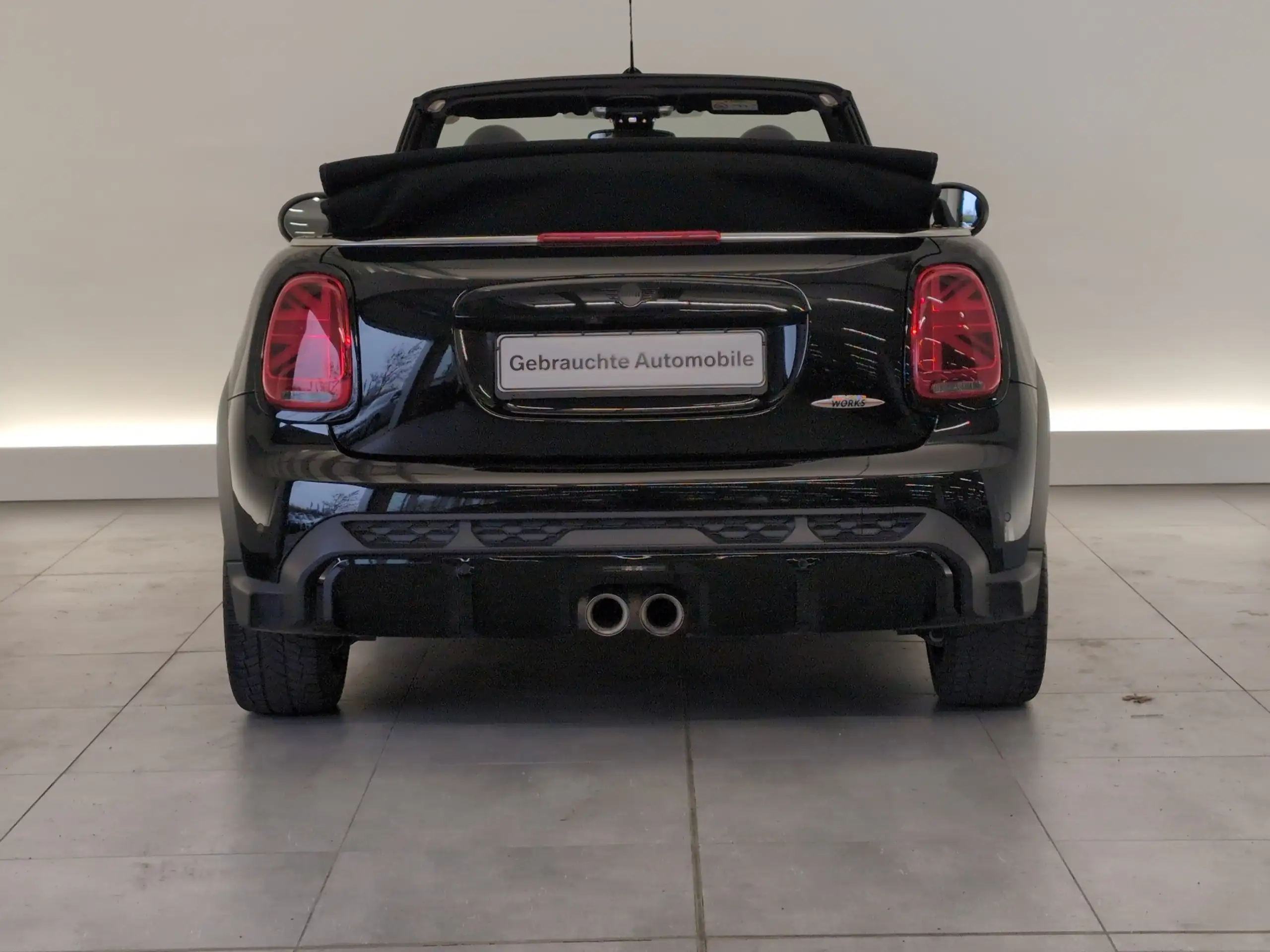 MINI - John Cooper Works Cabrio