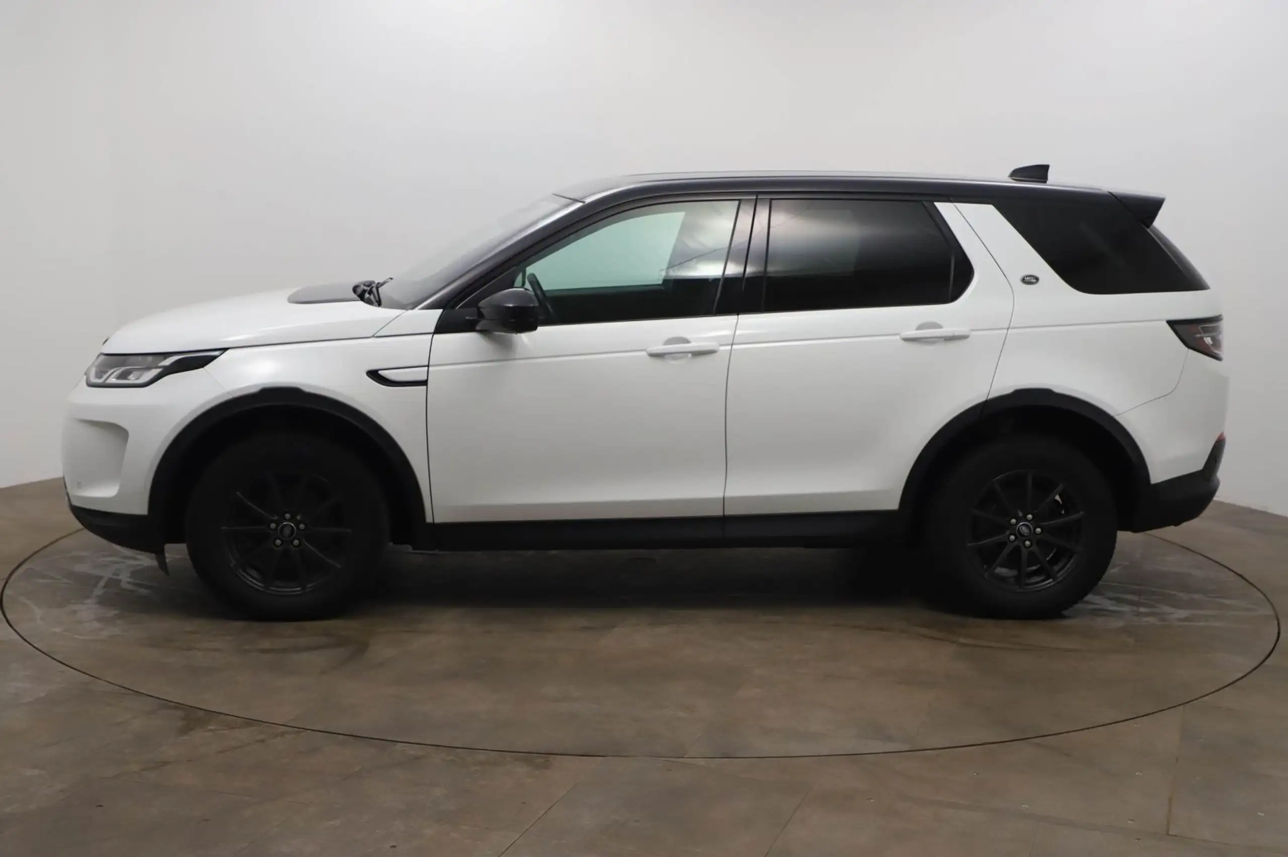 Land Rover - Discovery Sport