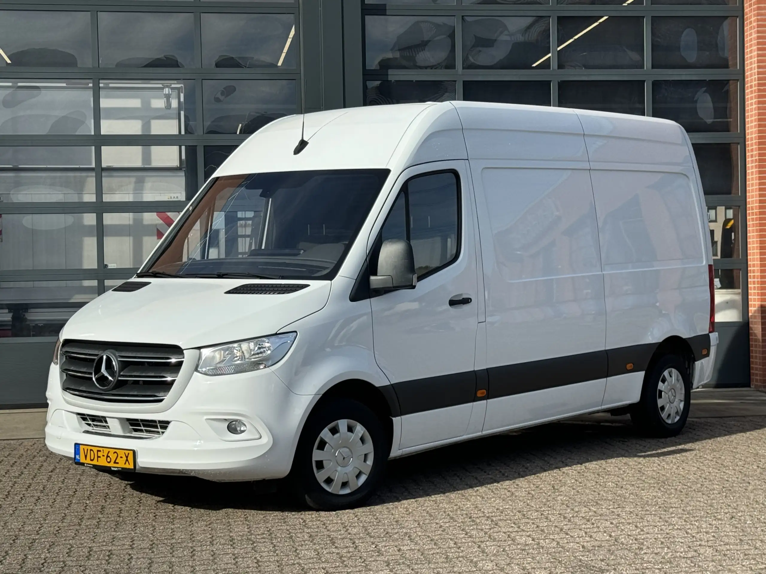 Mercedes-Benz - Sprinter