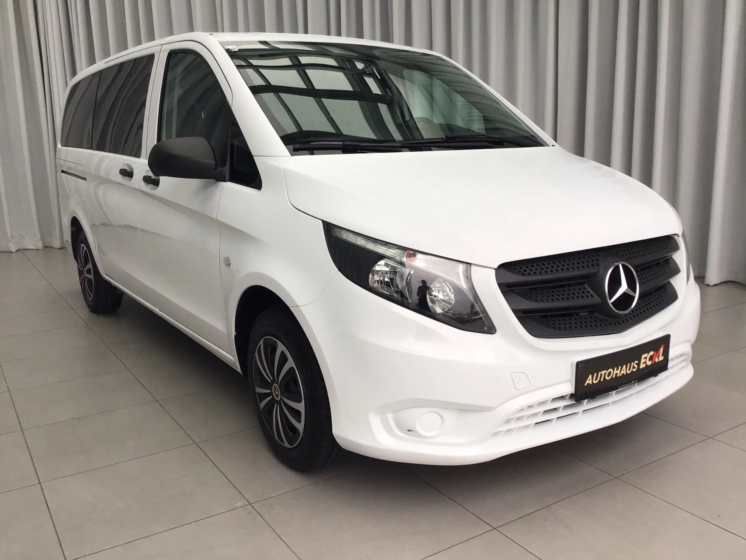 Mercedes-Benz - Vito