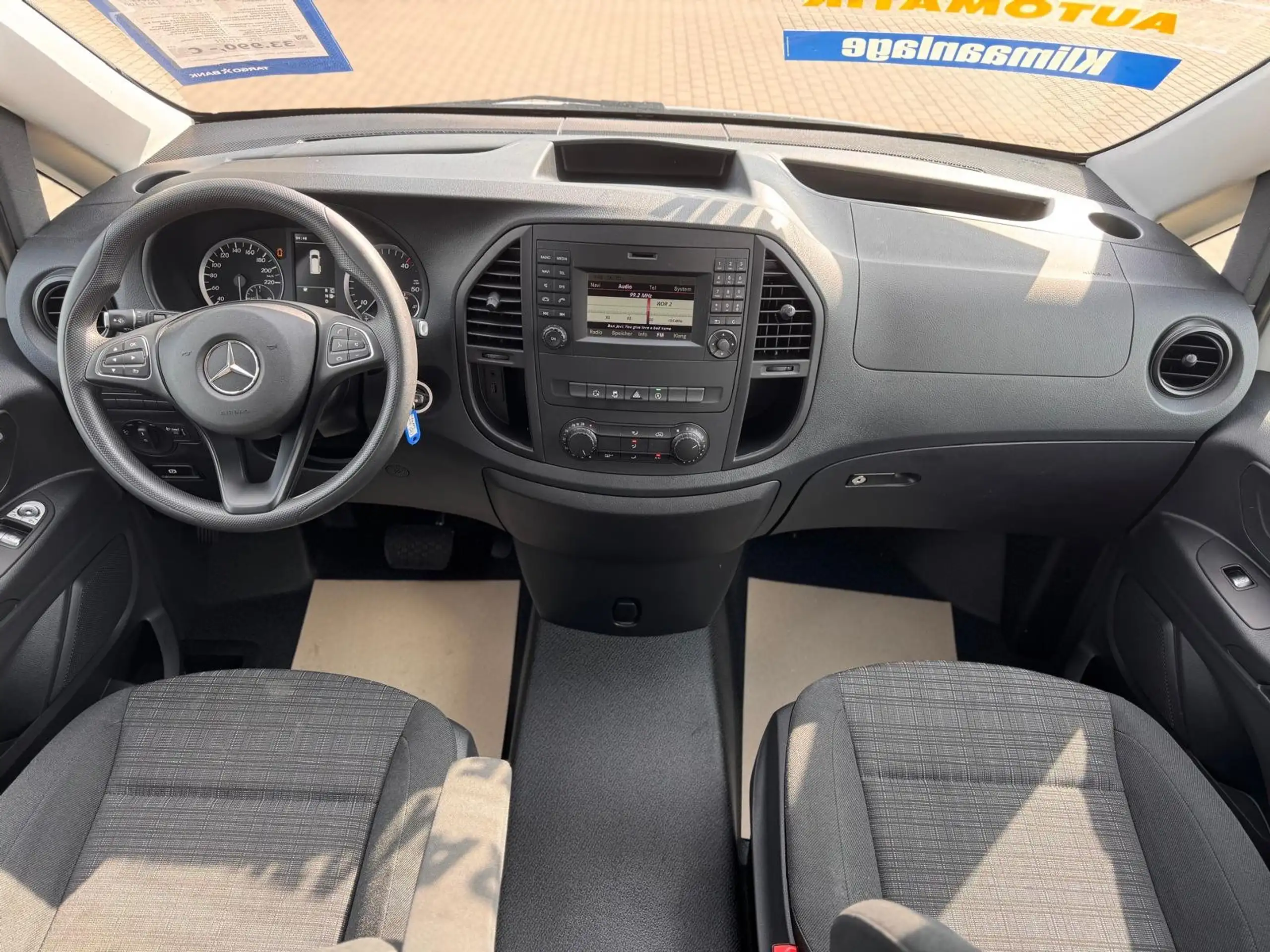 Mercedes-Benz - Vito