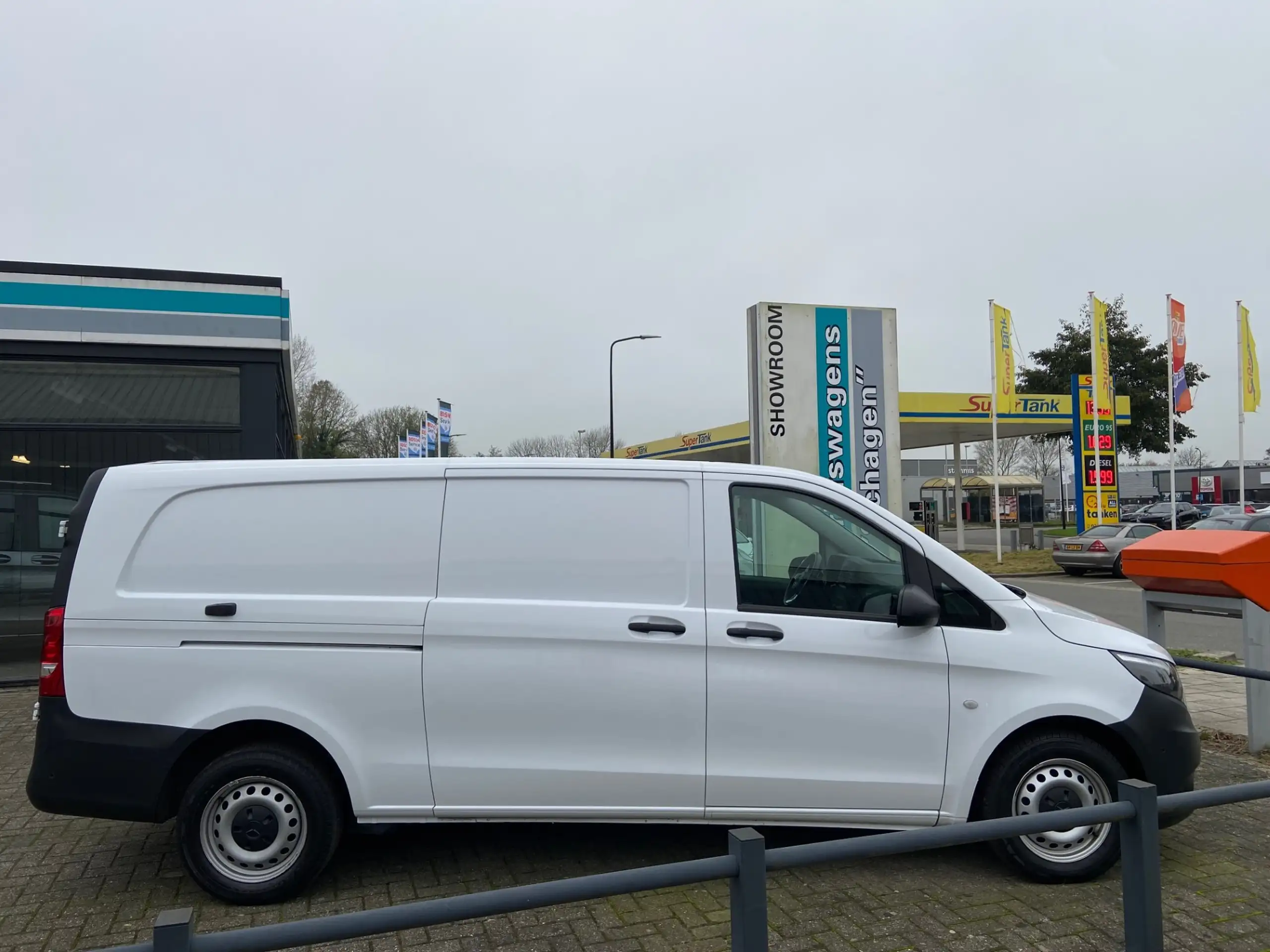 Mercedes-Benz - Vito