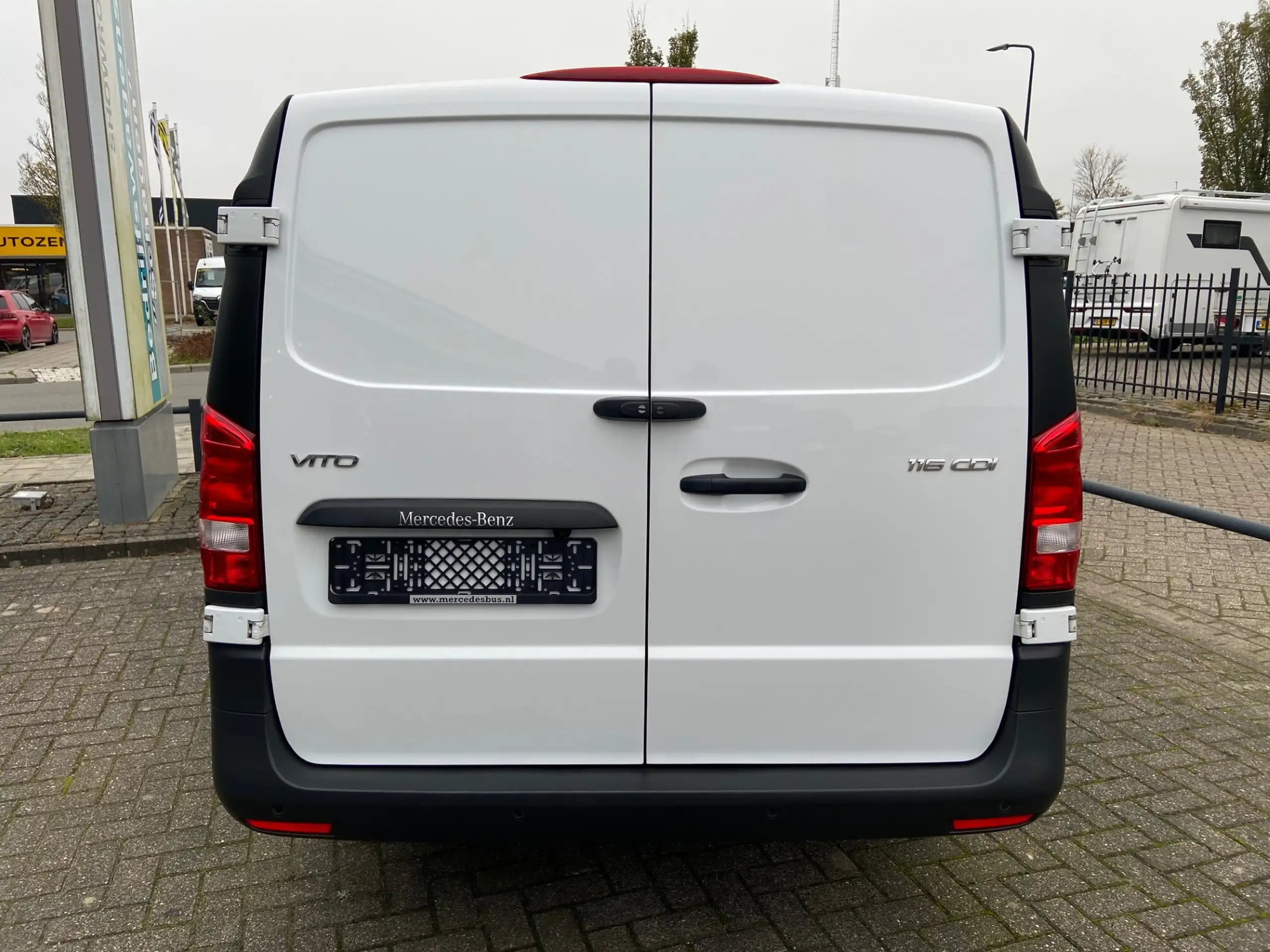 Mercedes-Benz - Vito