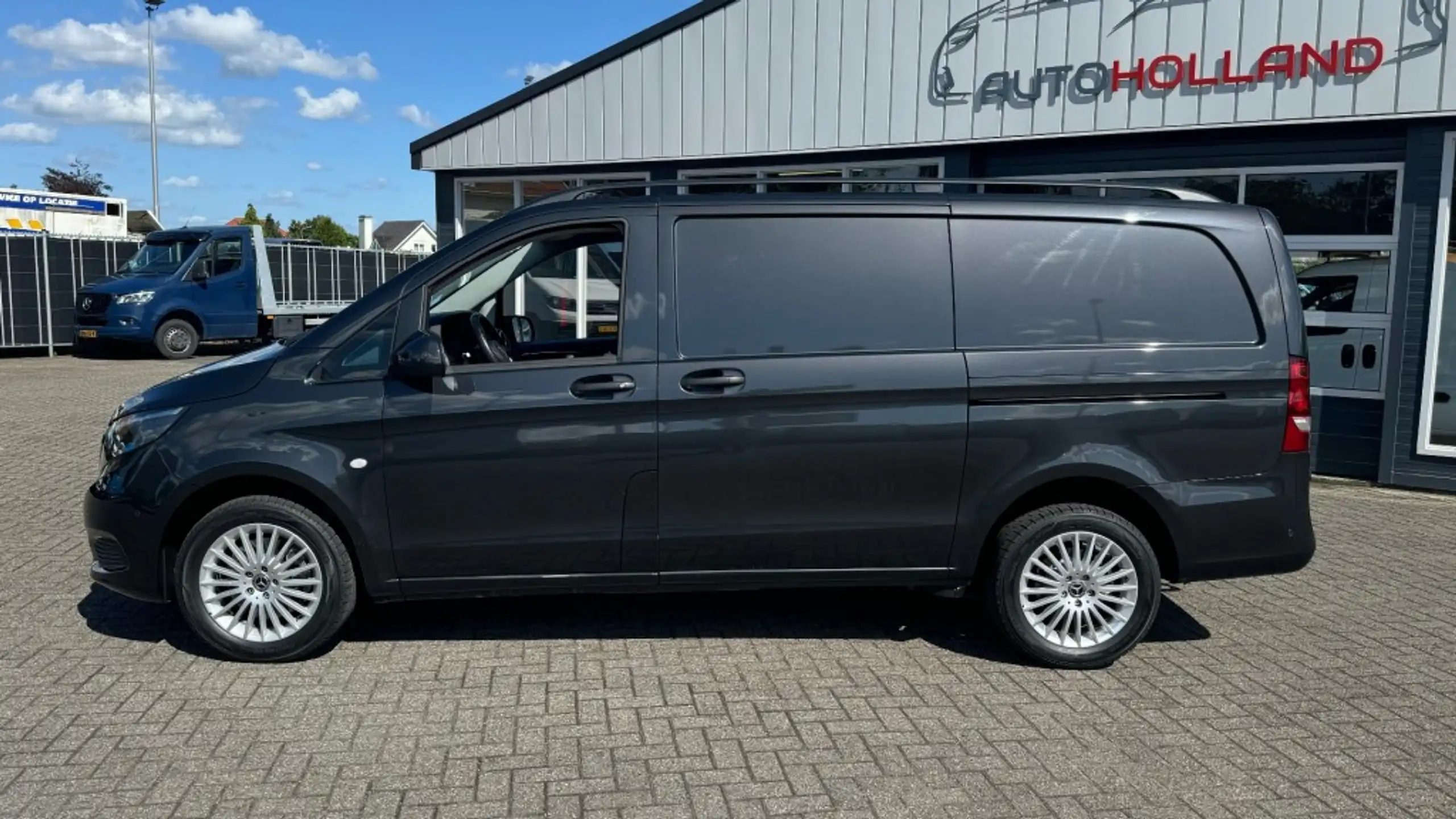 Mercedes-Benz - Vito