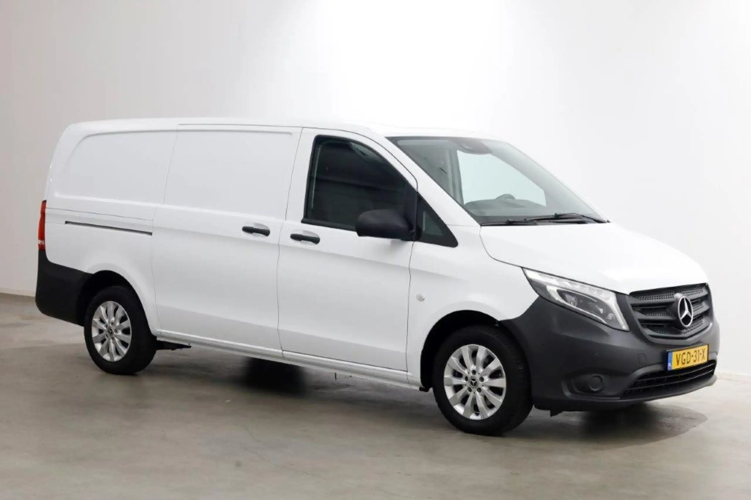 Mercedes-Benz - Vito