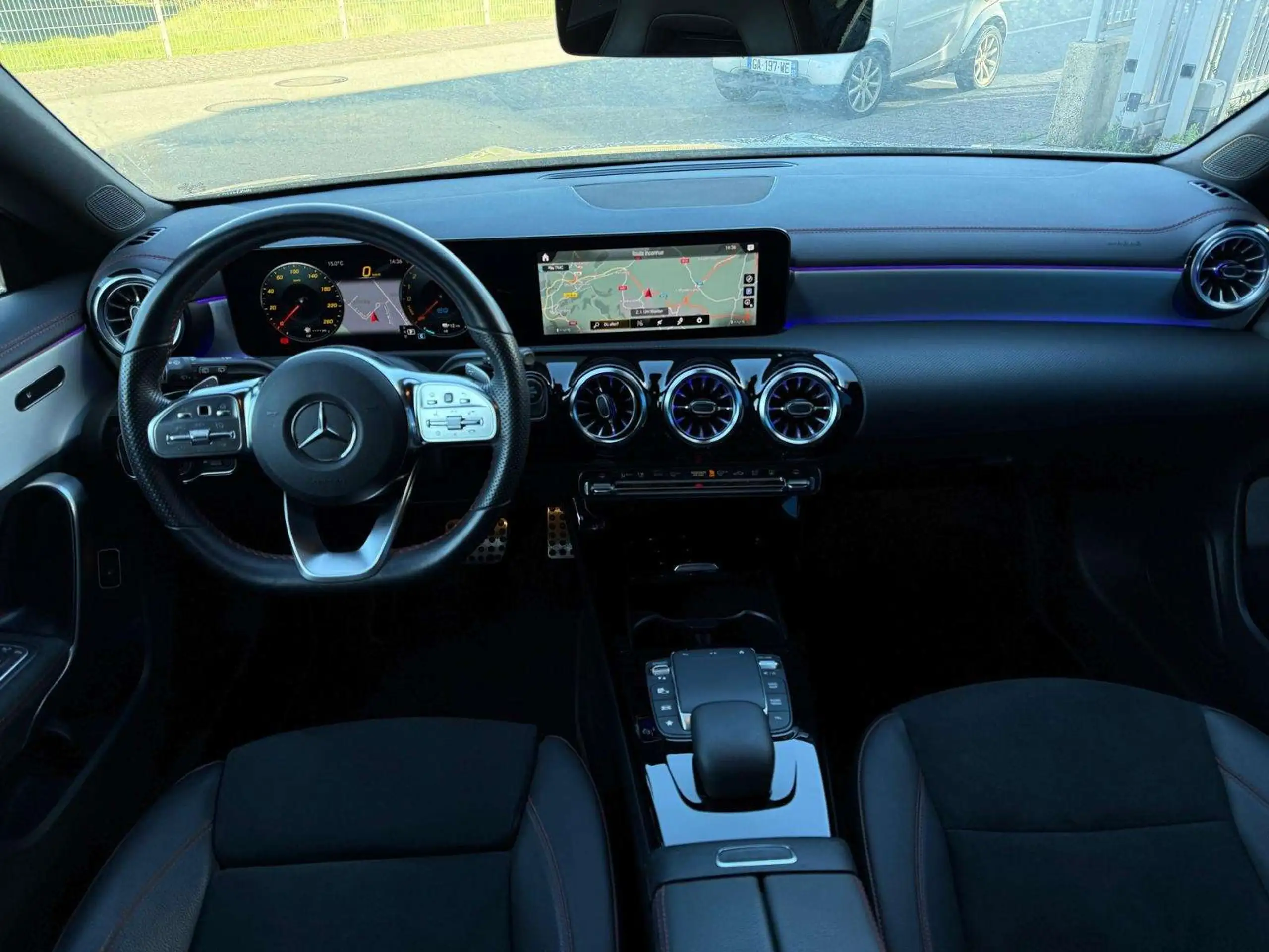 Mercedes-Benz - CLA 250