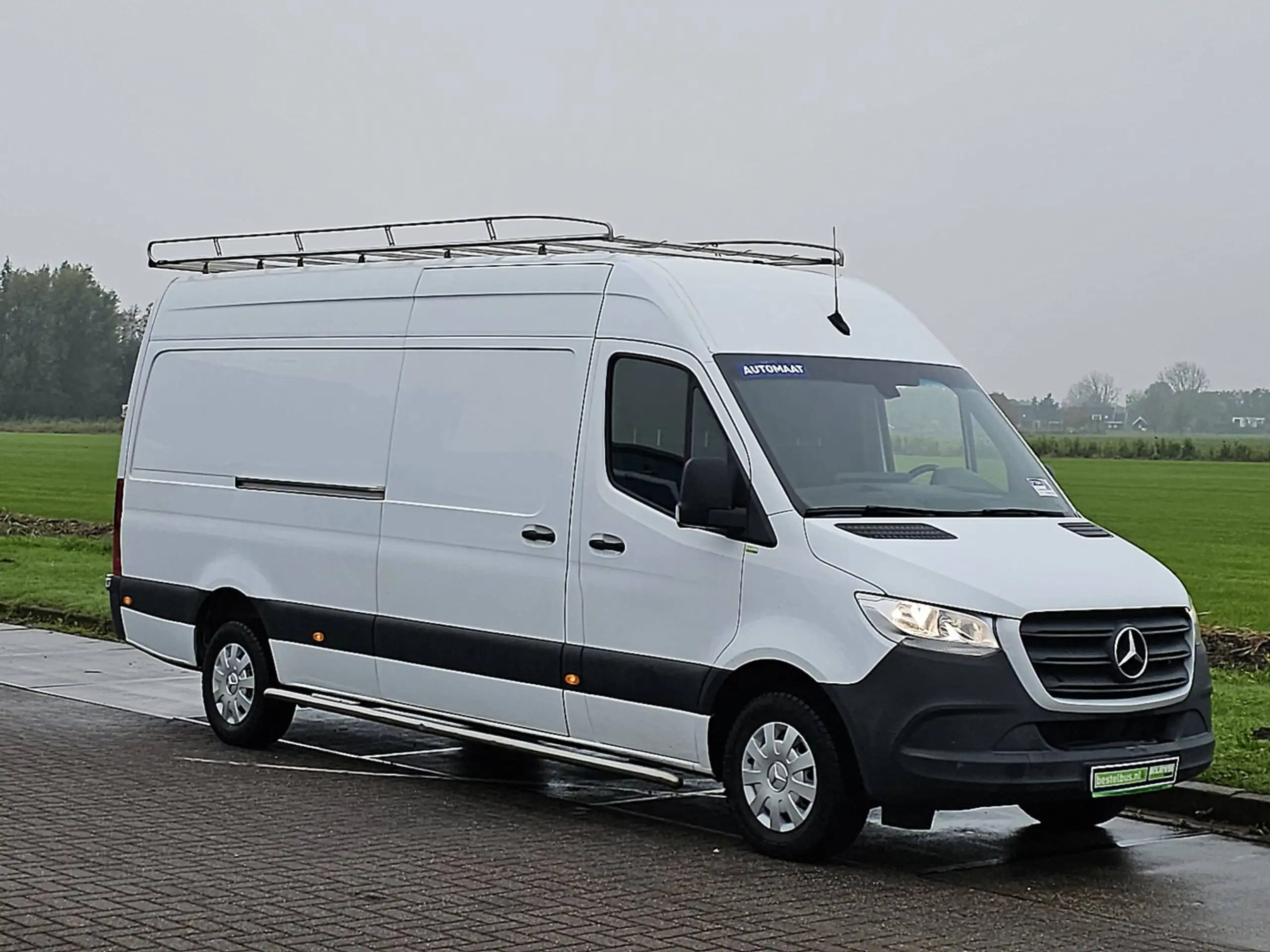 Mercedes-Benz - Sprinter