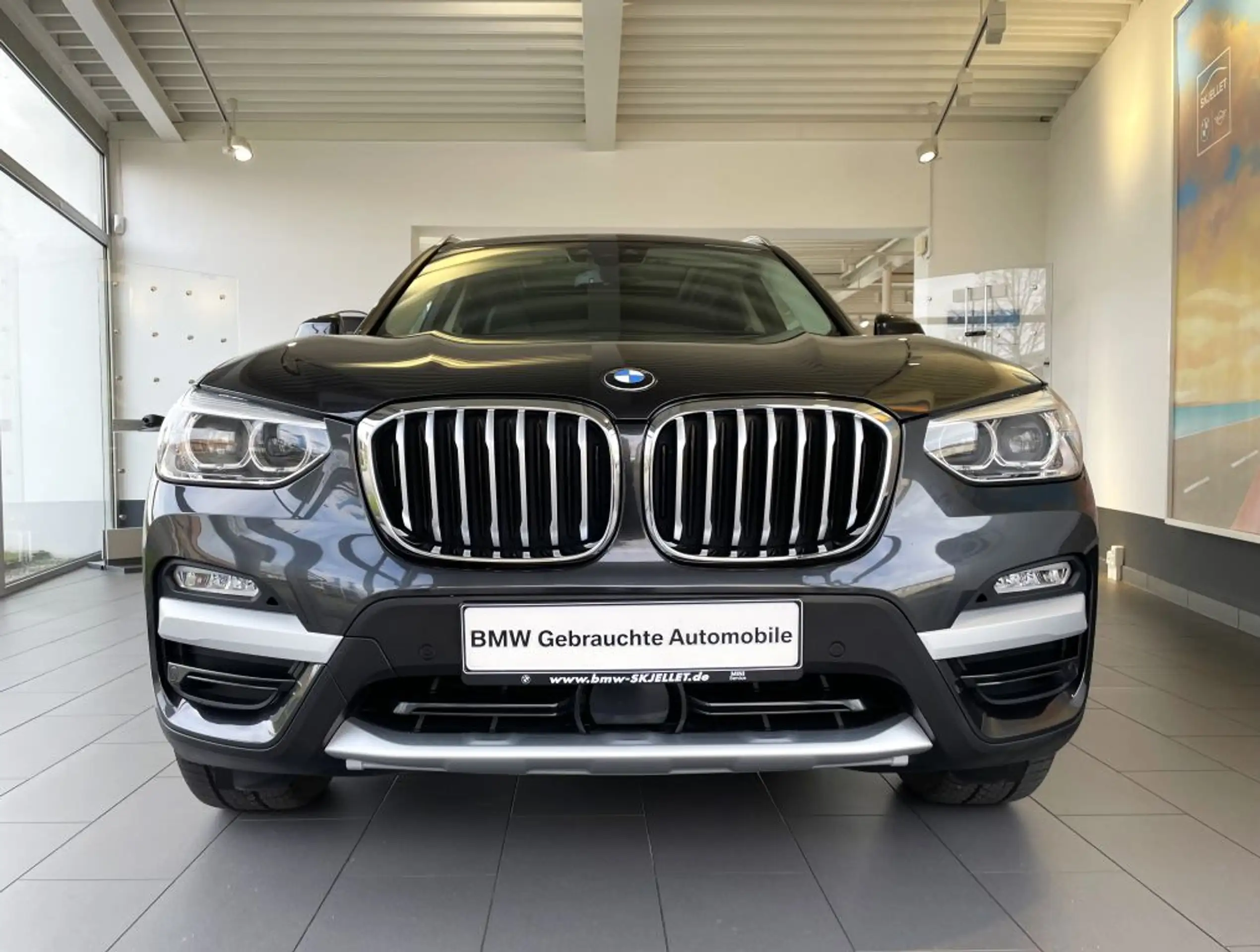 BMW - X3