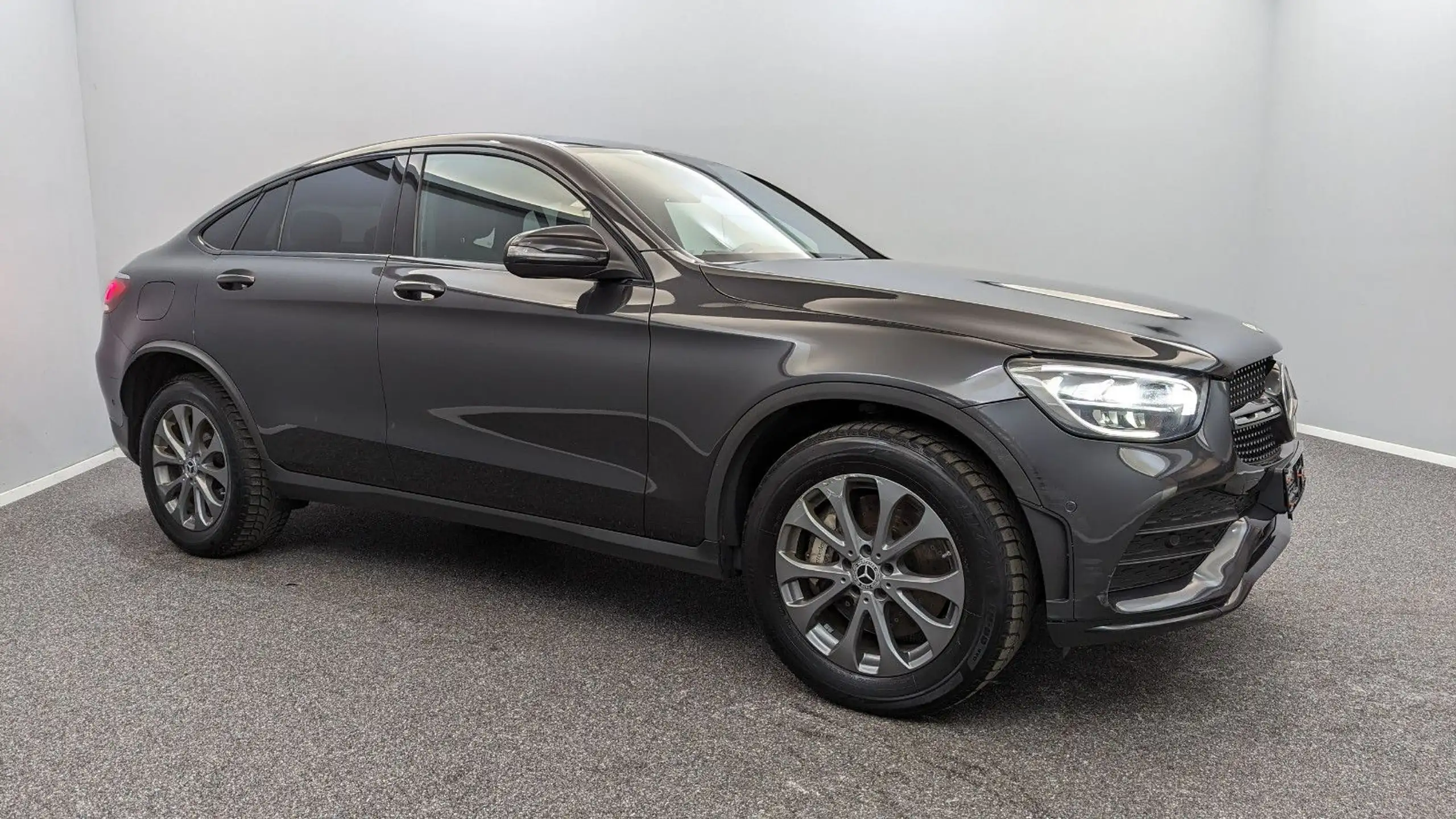 Mercedes-Benz - GLC 200