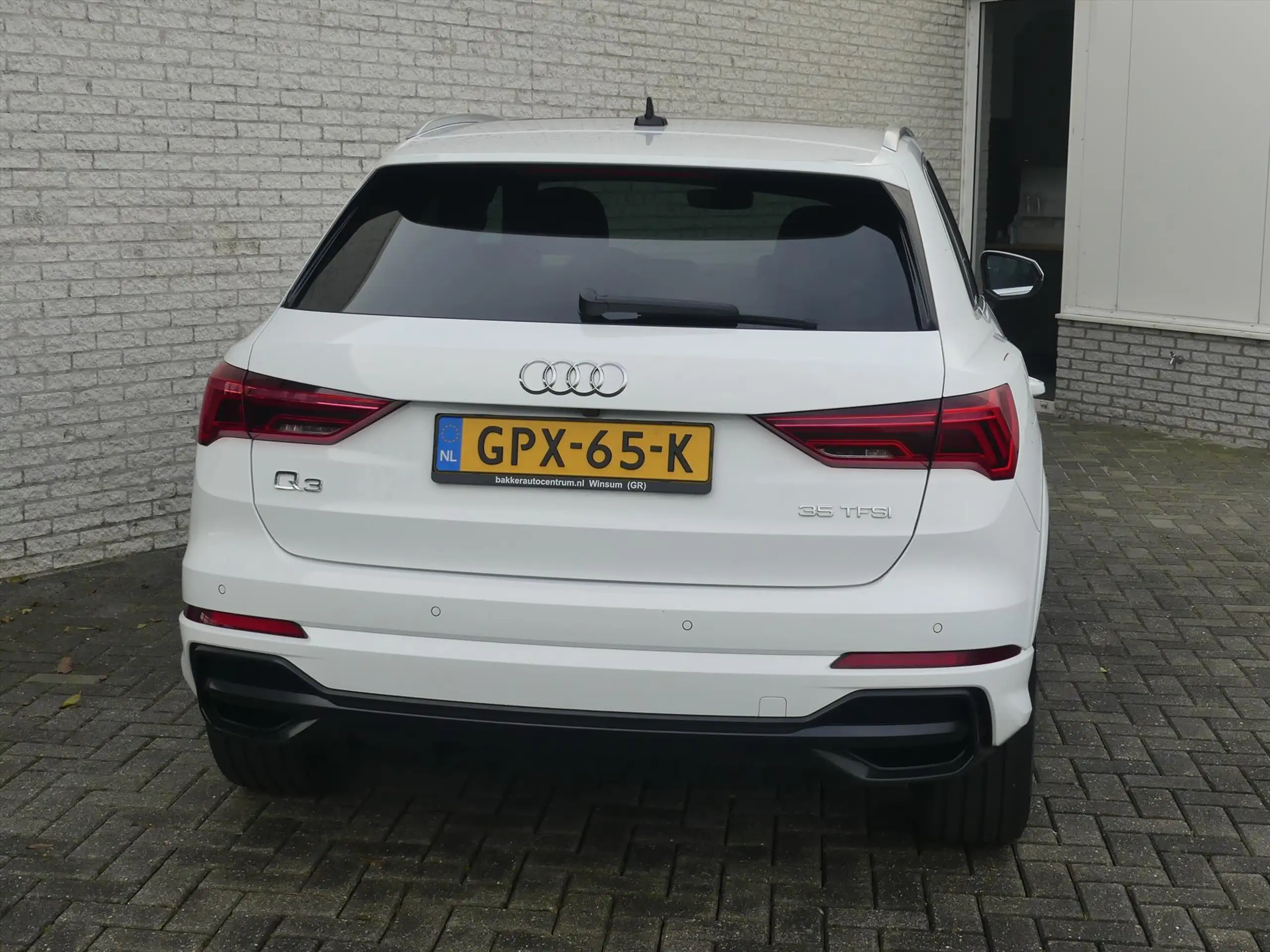 Audi - Q3