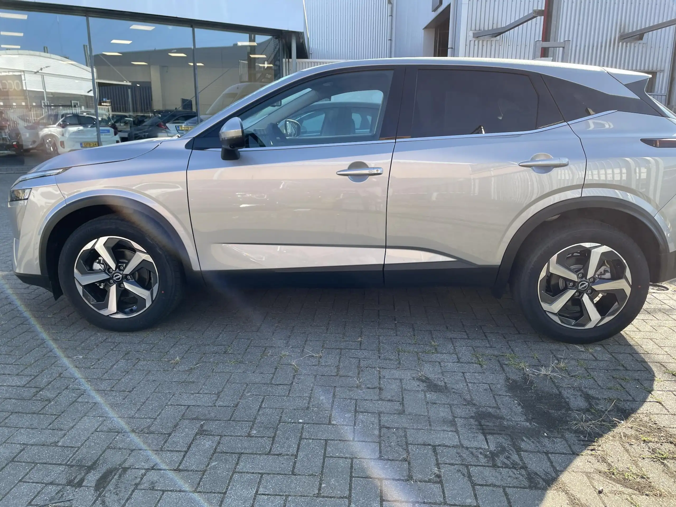 Nissan - Qashqai