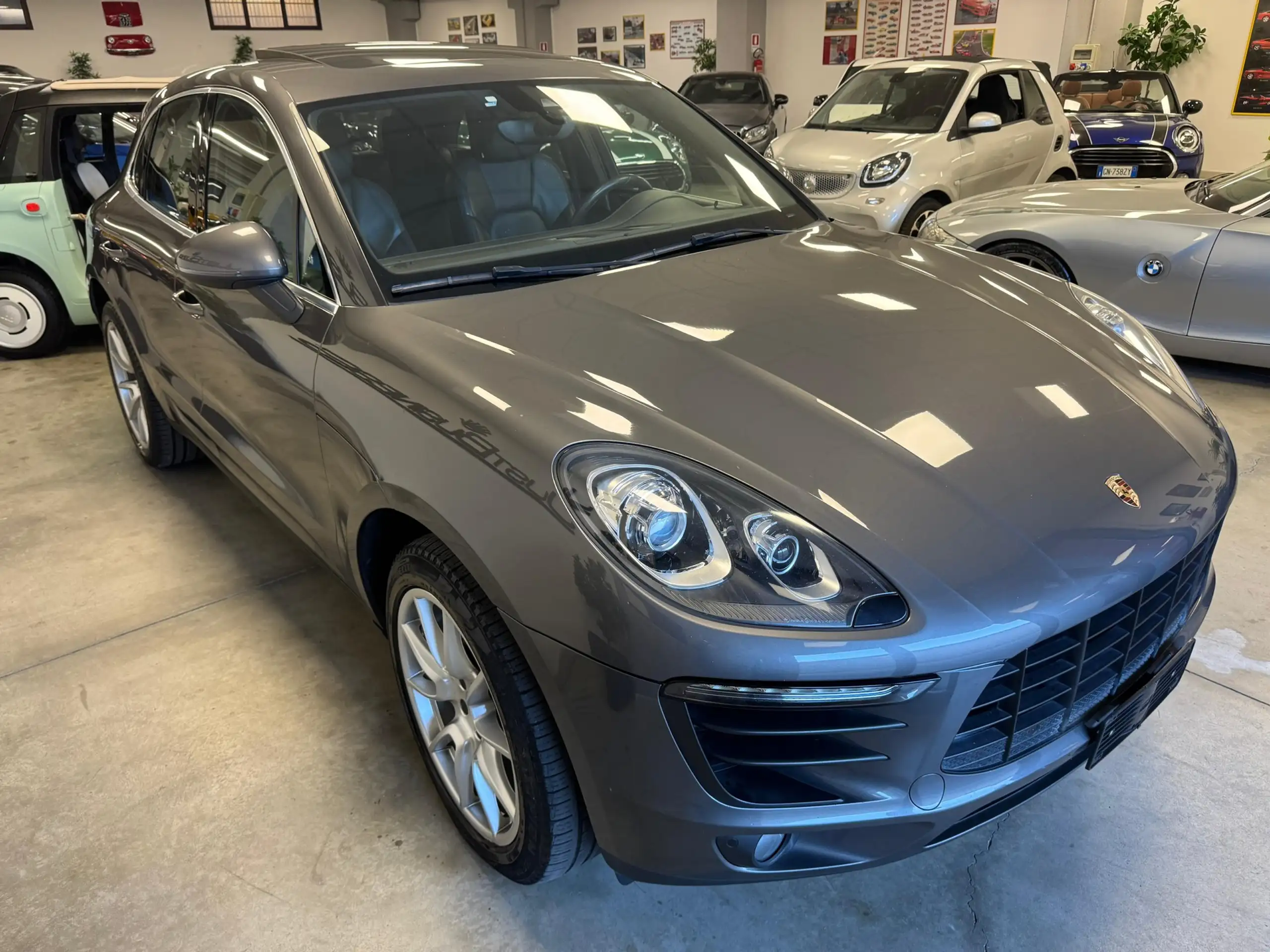 Porsche - Macan