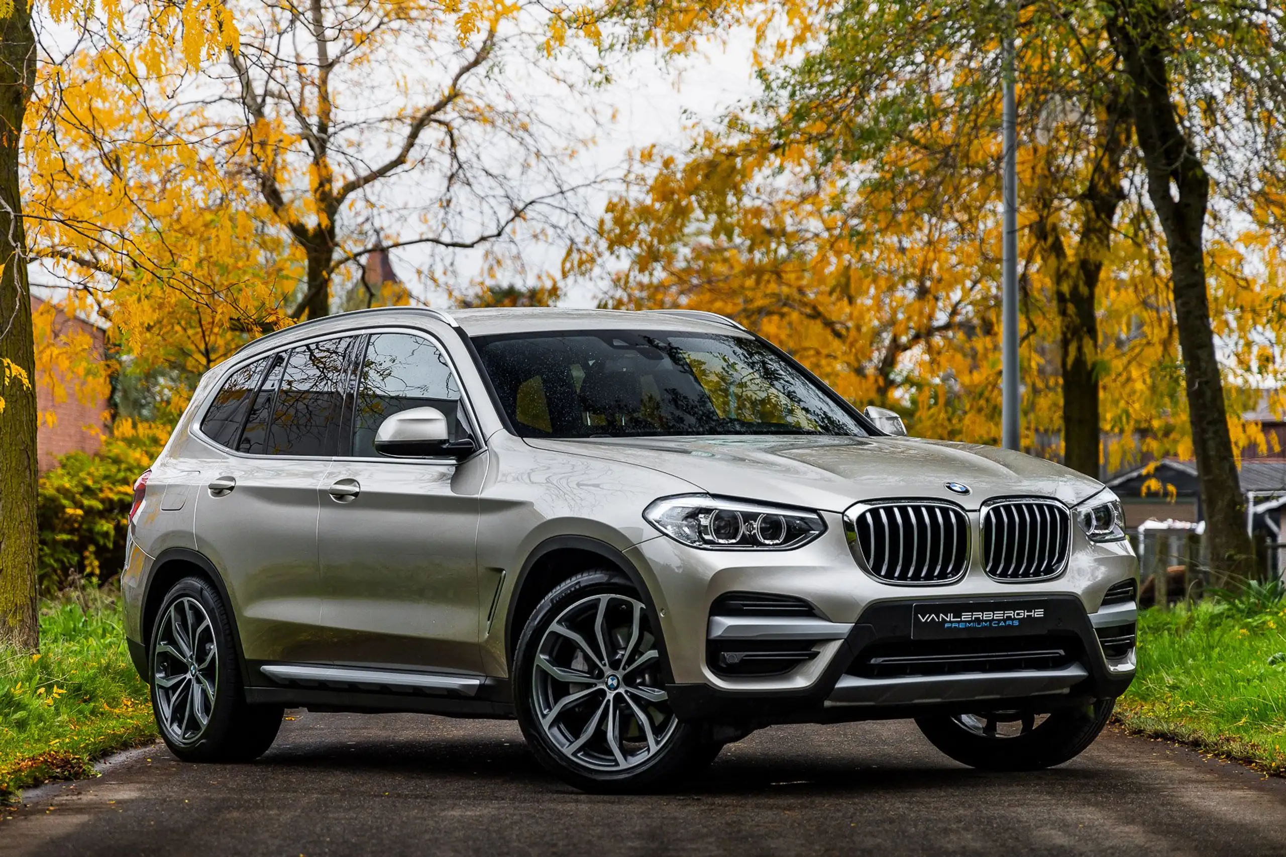 BMW - X3