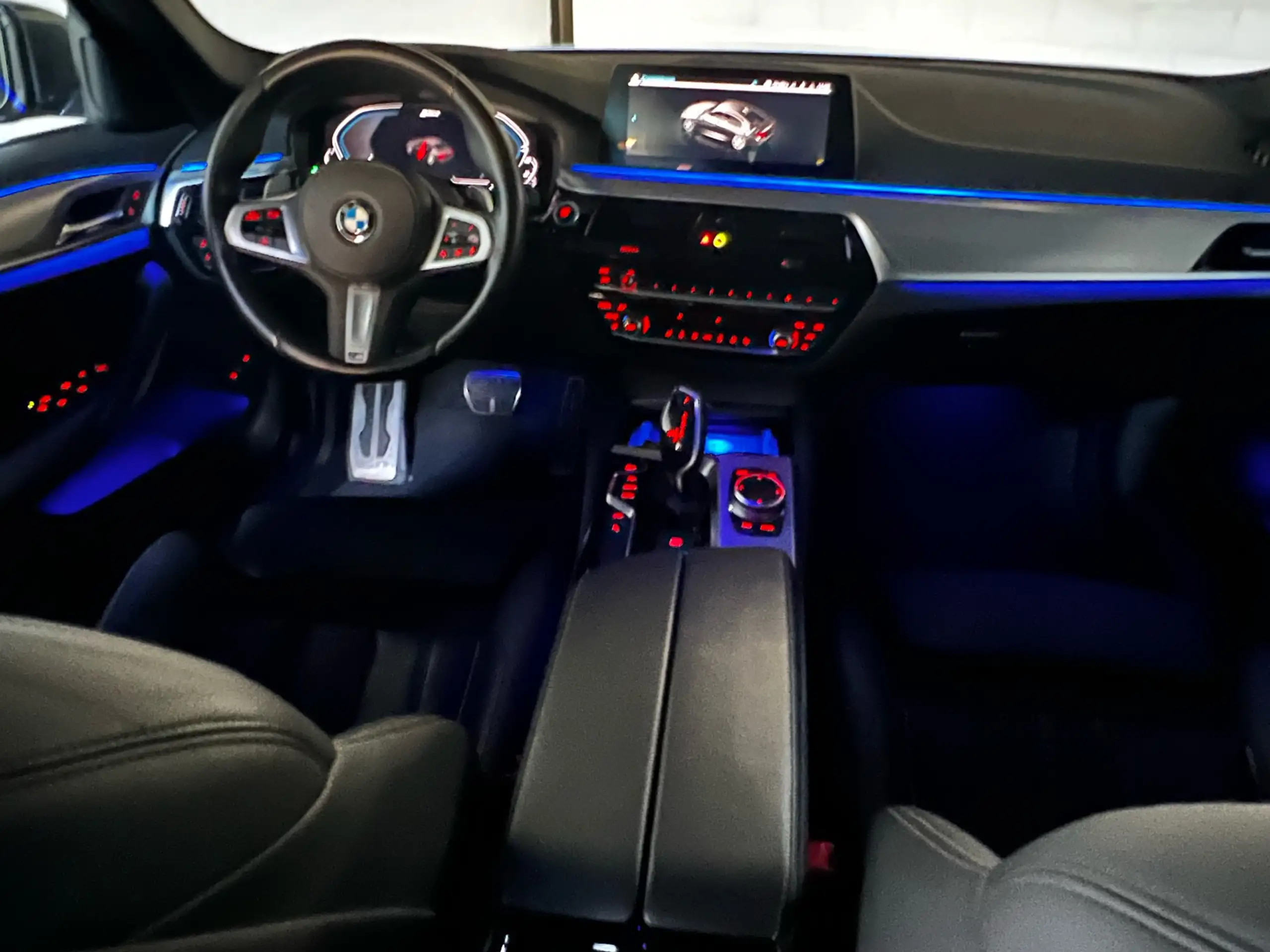 BMW - 530