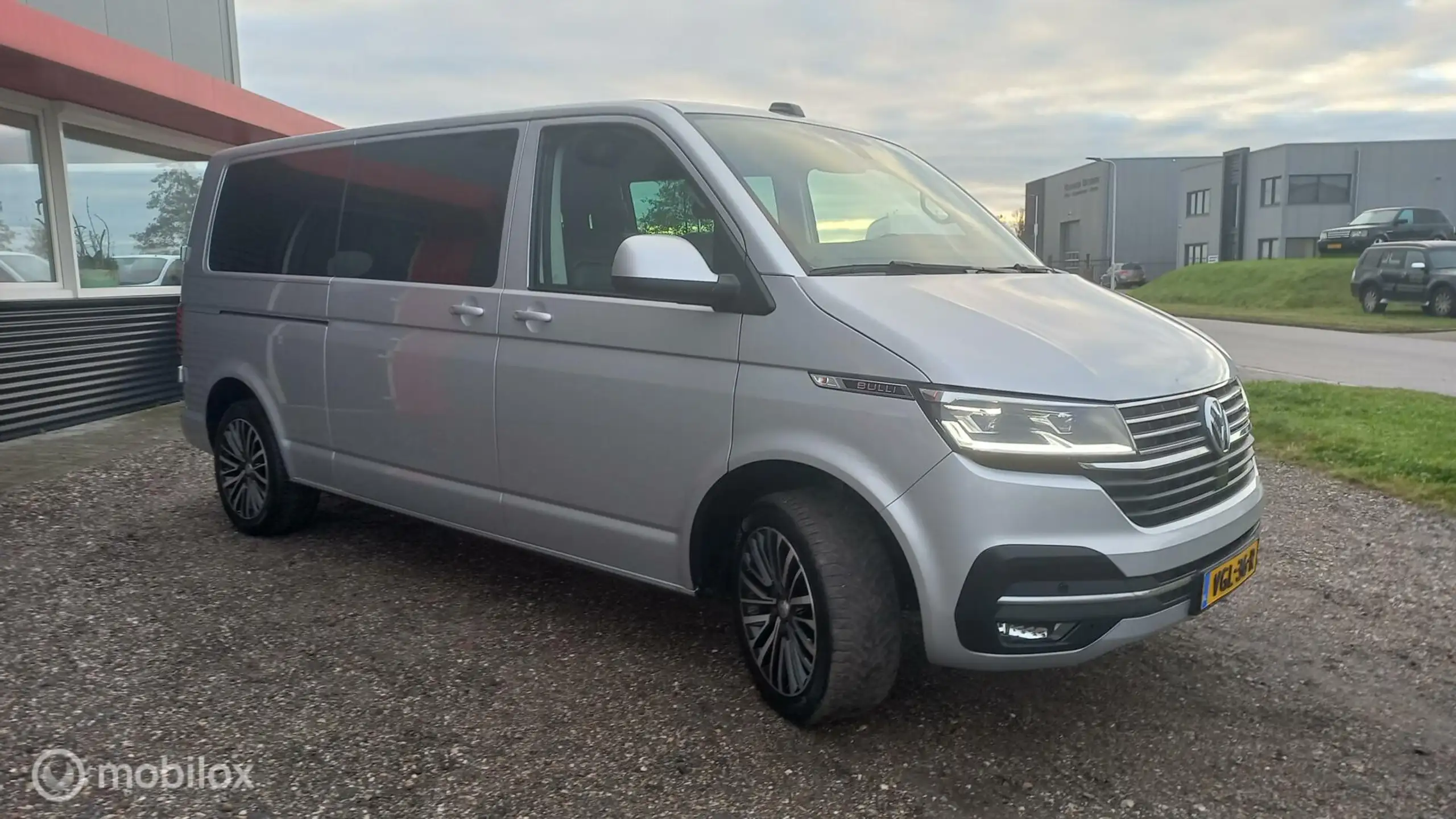 Volkswagen - T6.1 Transporter