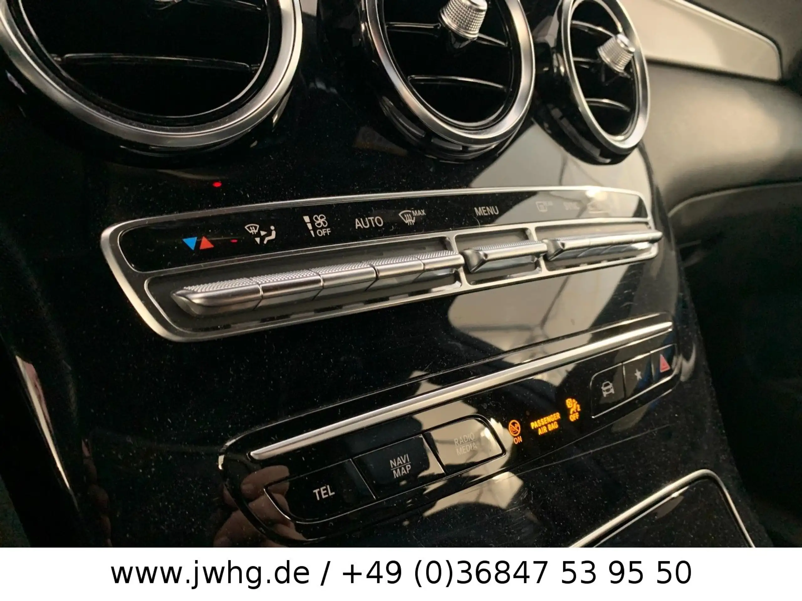 Mercedes-Benz - GLC 220