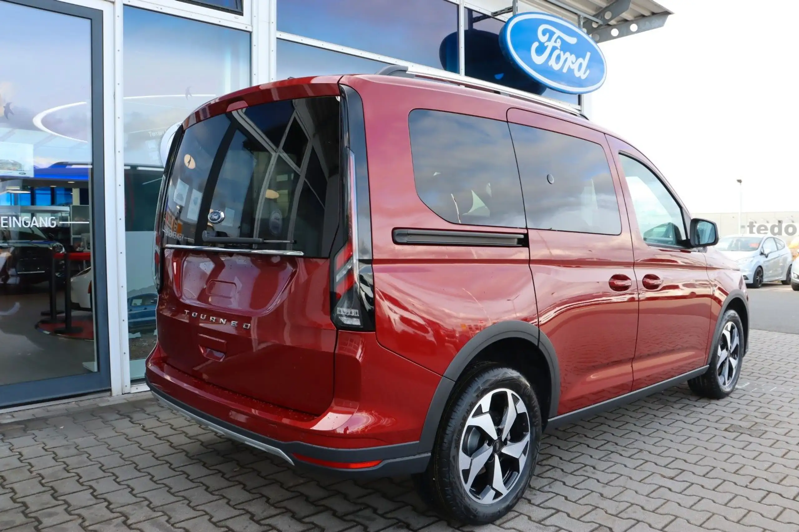 Ford - Tourneo Connect