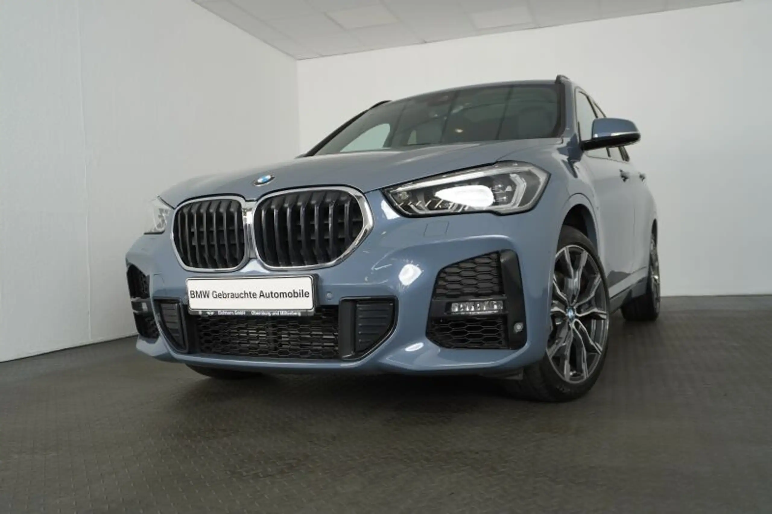 BMW - X1