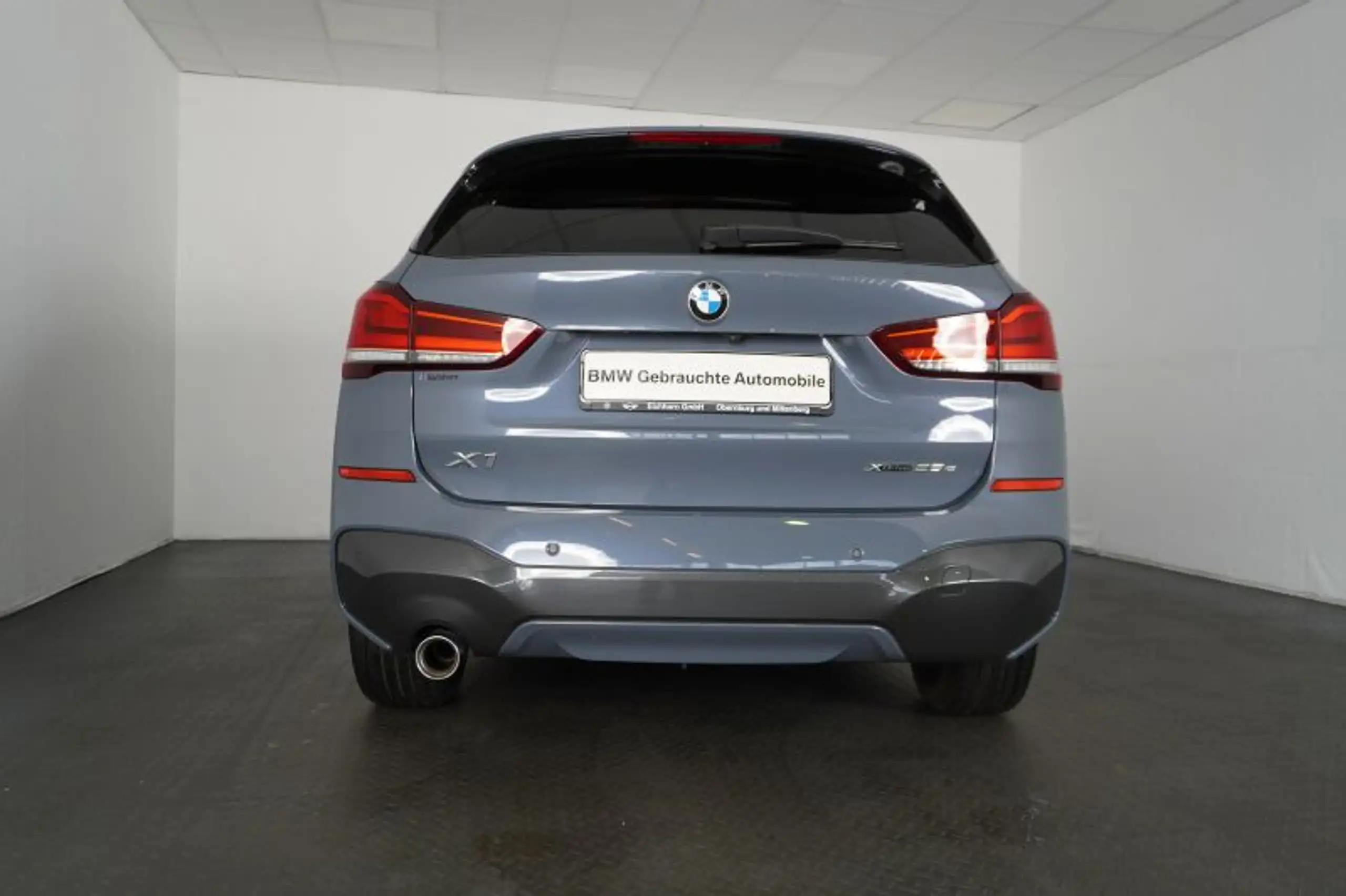 BMW - X1