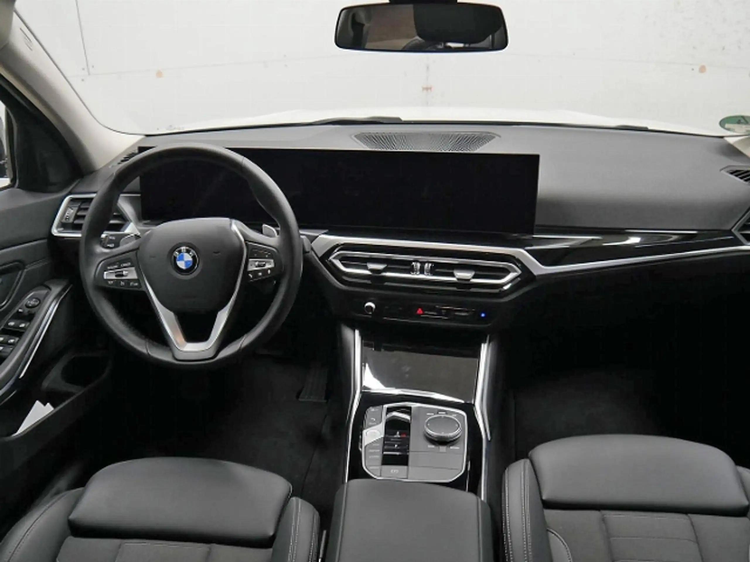 BMW - 318