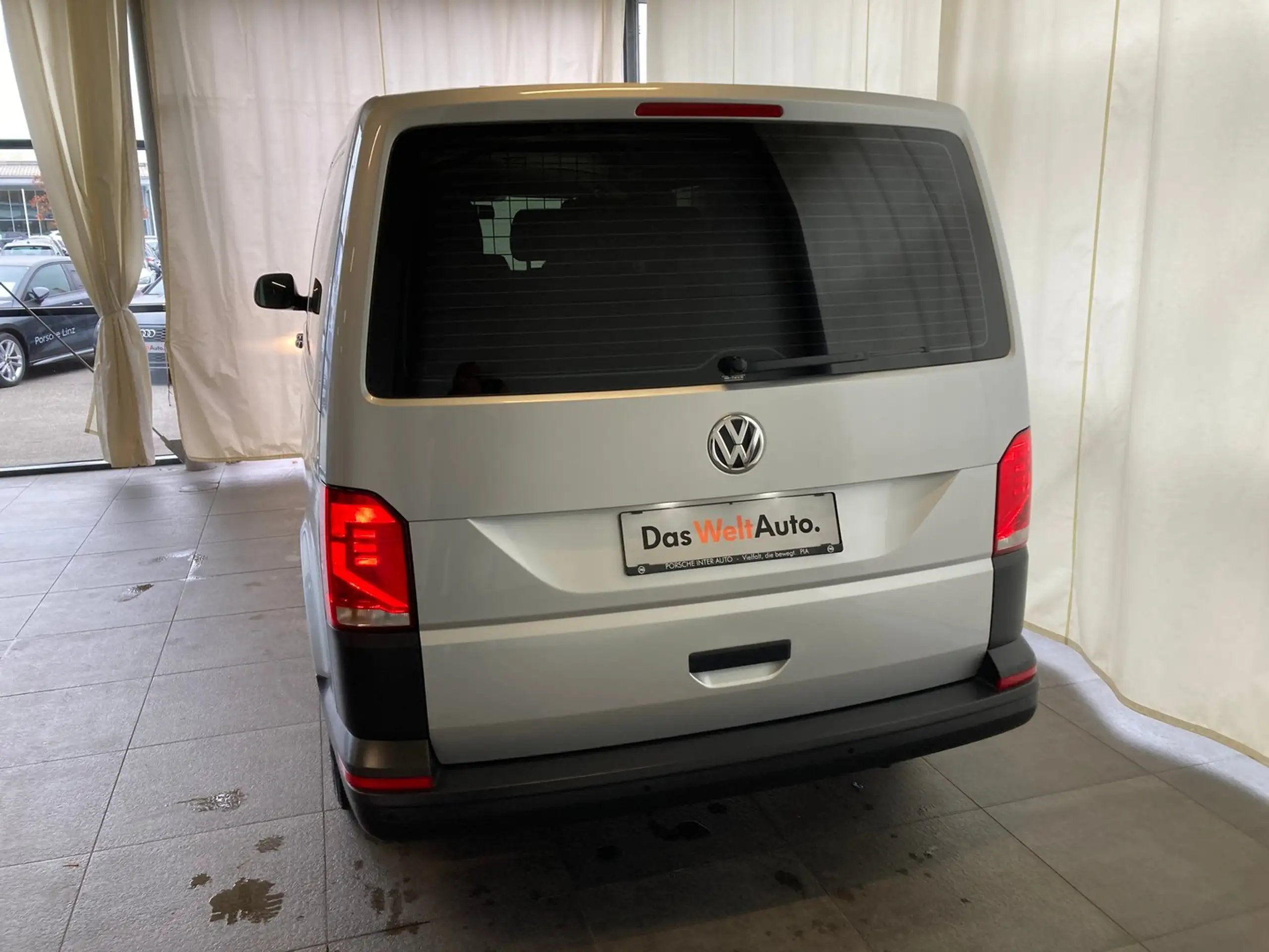 Volkswagen - T6.1 Transporter