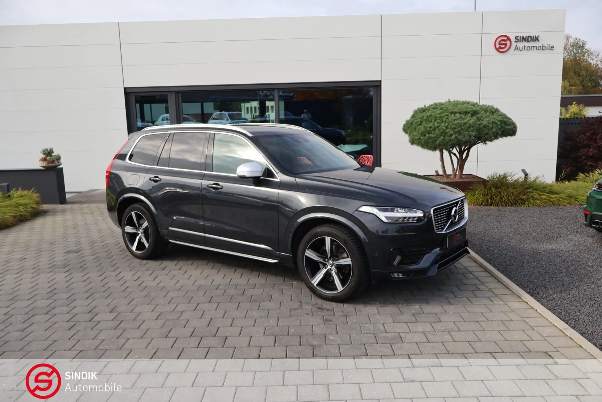 Volvo - XC90