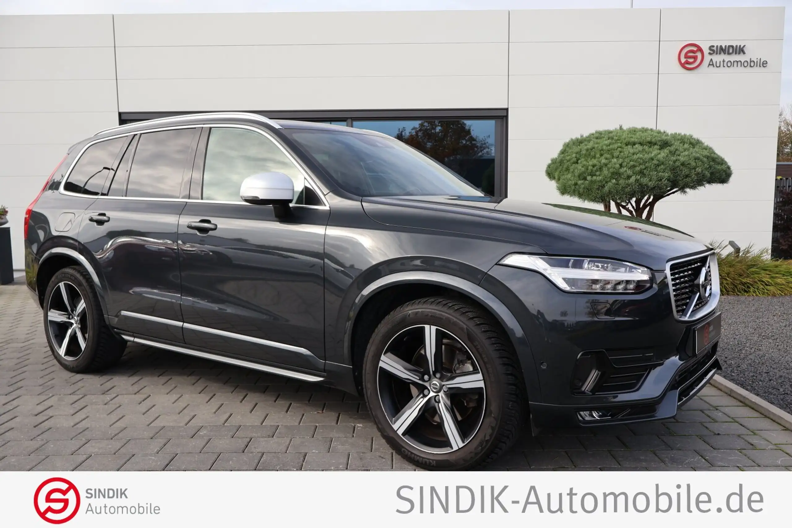 Volvo - XC90