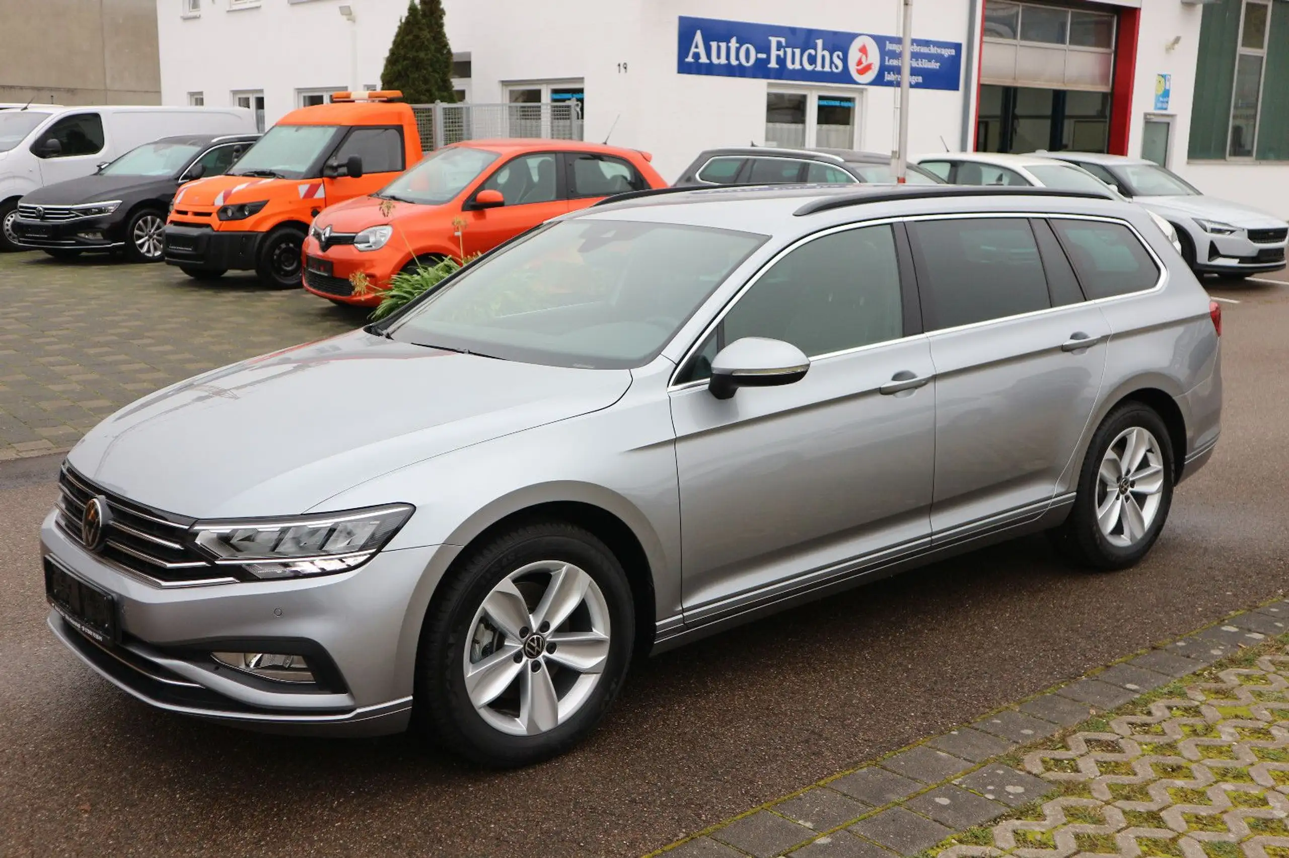 Volkswagen - Passat Variant