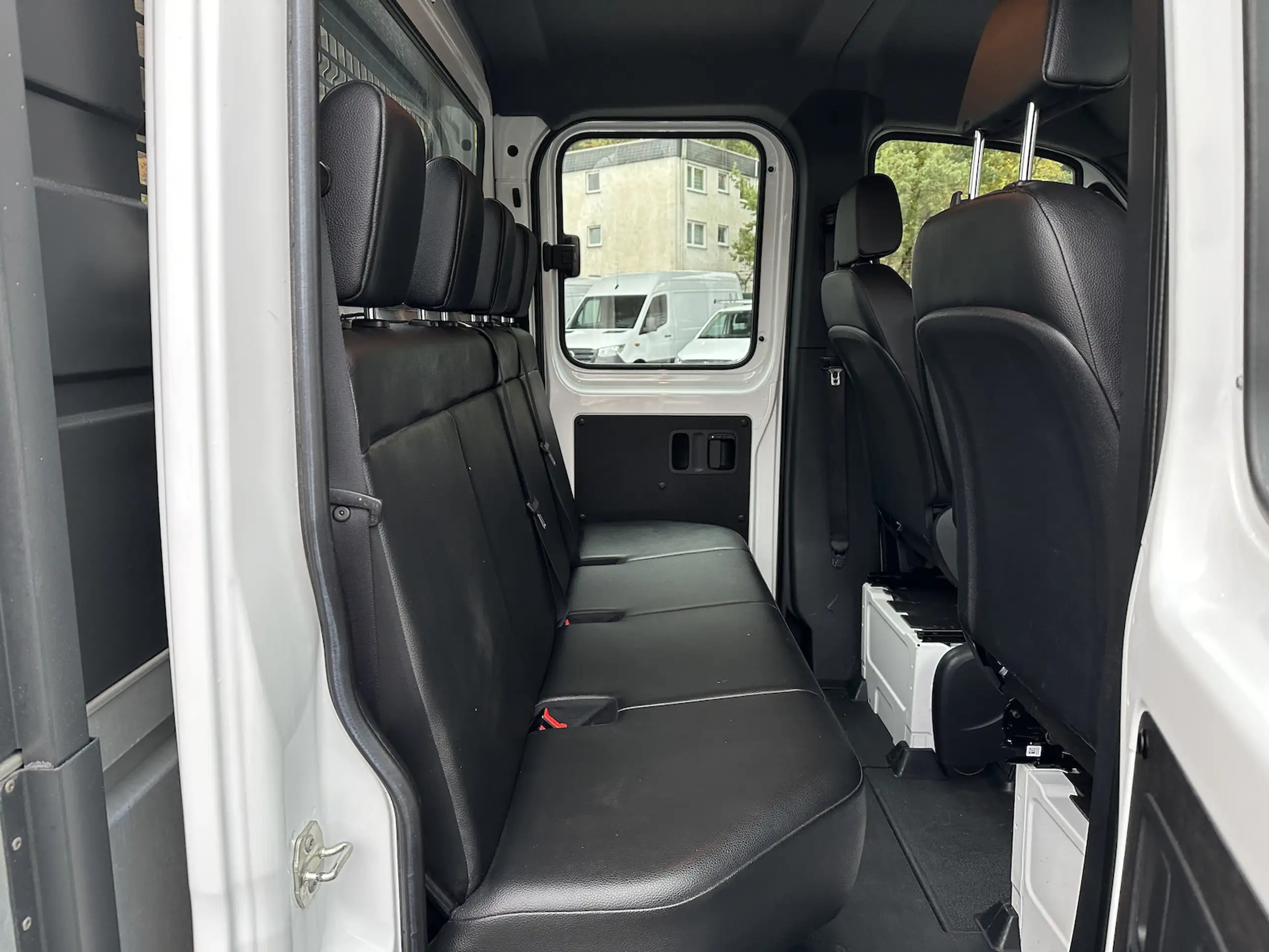 Mercedes-Benz - Sprinter